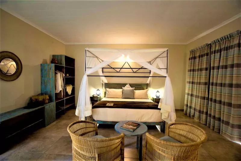 Deluxe Double Room with Bath in The Waterfront, Maun