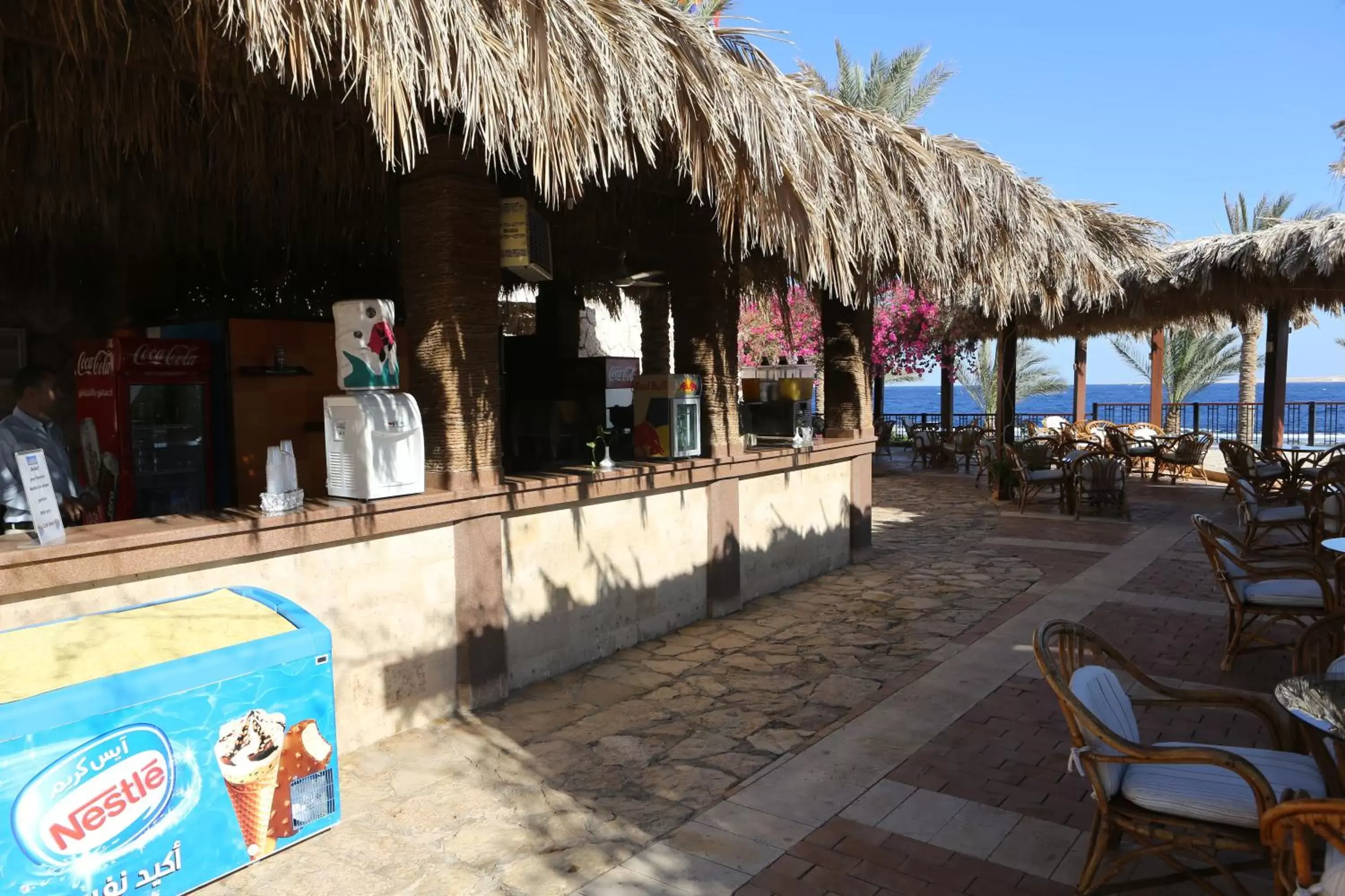 Lounge or bar, Swimming Pool in Tamra Beach Resort