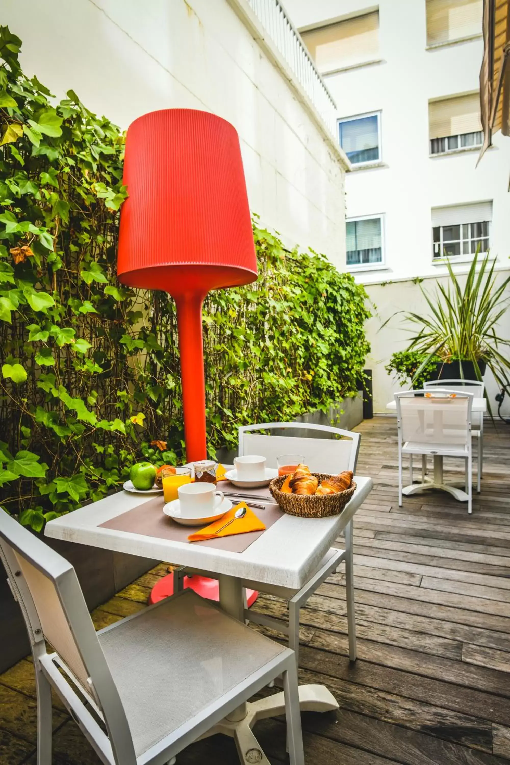 Patio in Mercure Président Biarritz Plage