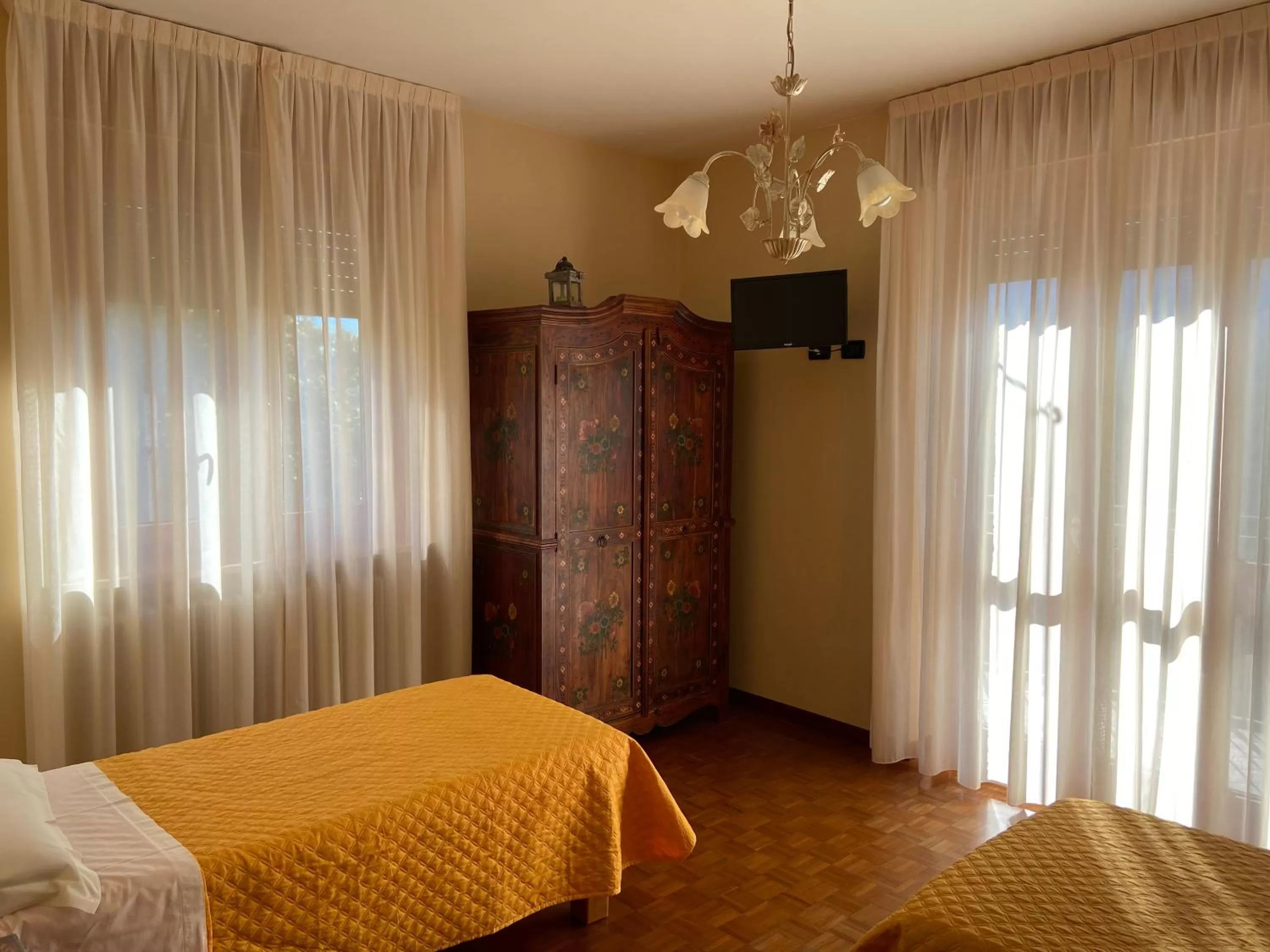 Photo of the whole room, Bed in La Via del Sole