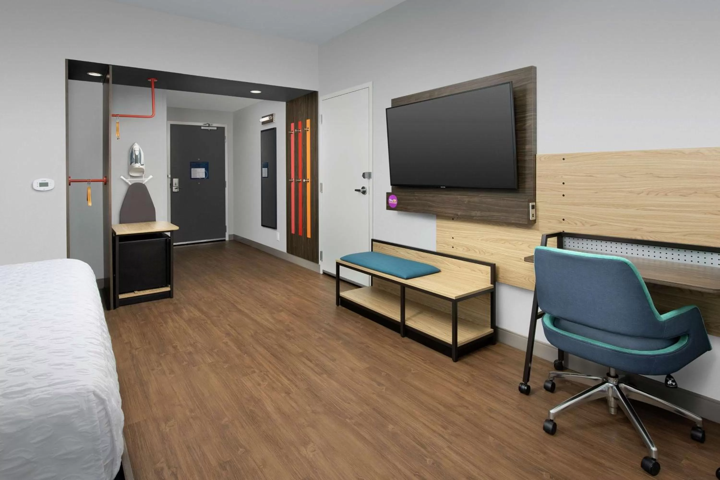 Bedroom, Bed in Tru By Hilton Lake City