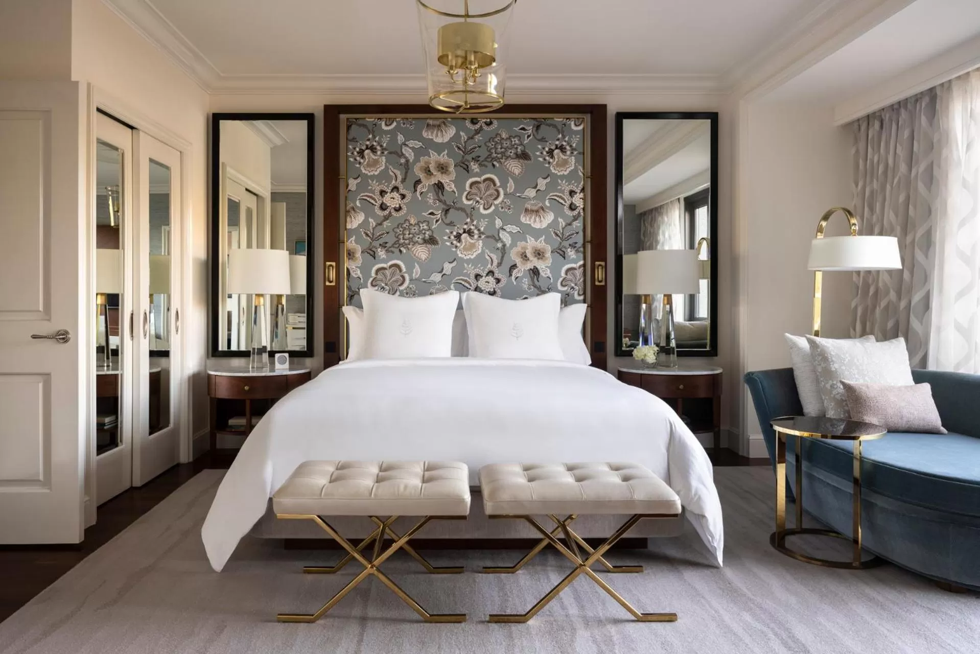 Bed in Four Seasons Hotel Westlake Village