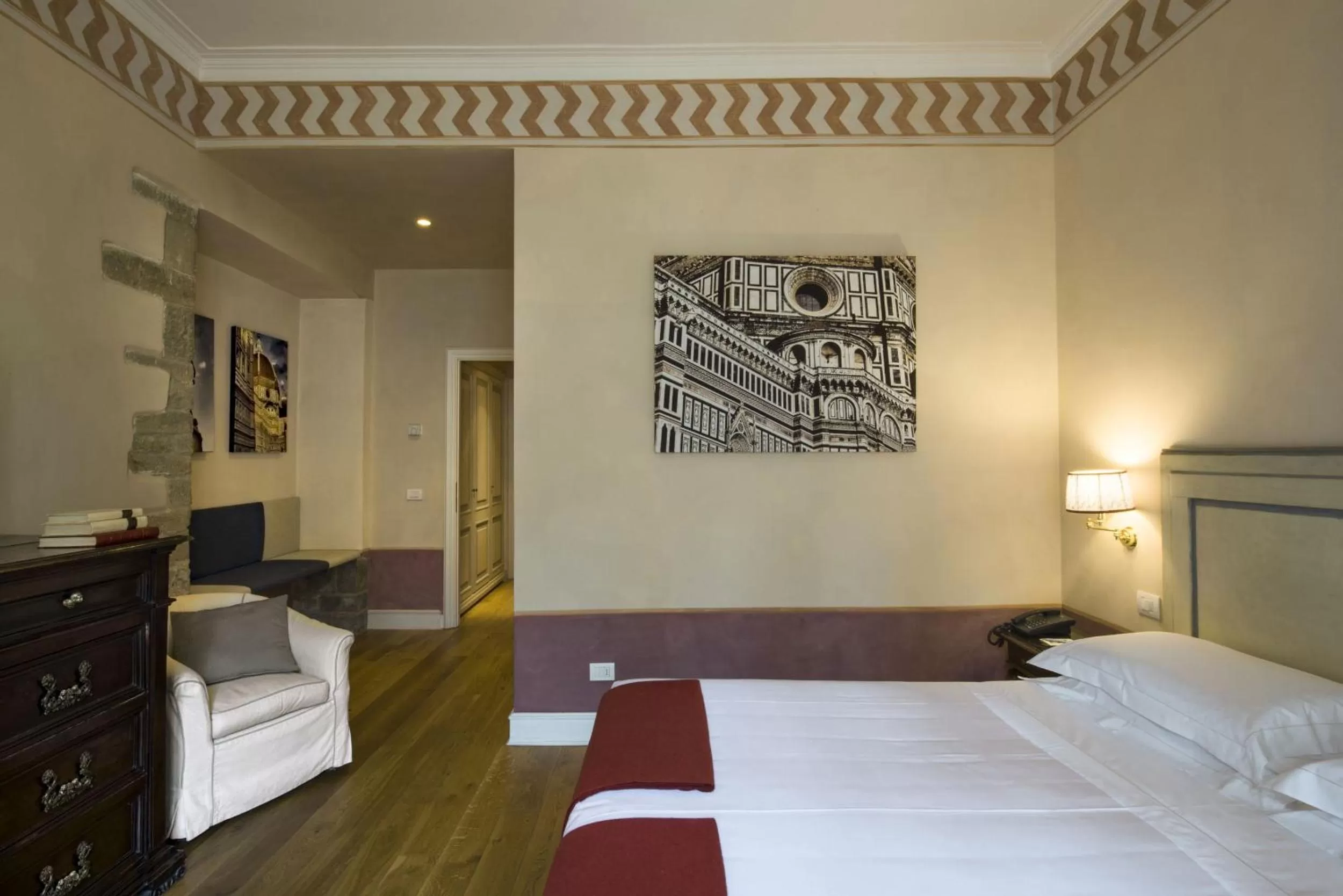 Decorative detail, Bed in Antica Torre Tornabuoni