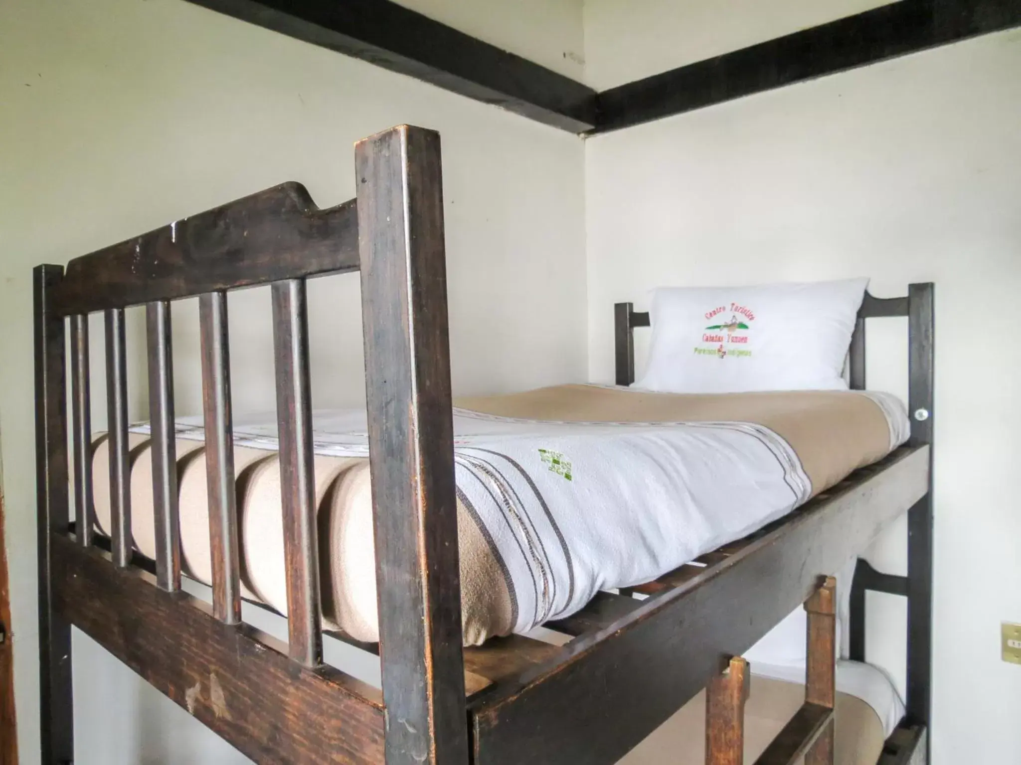 Bunk Bed in Cabañas Yunuén by Rotamundos