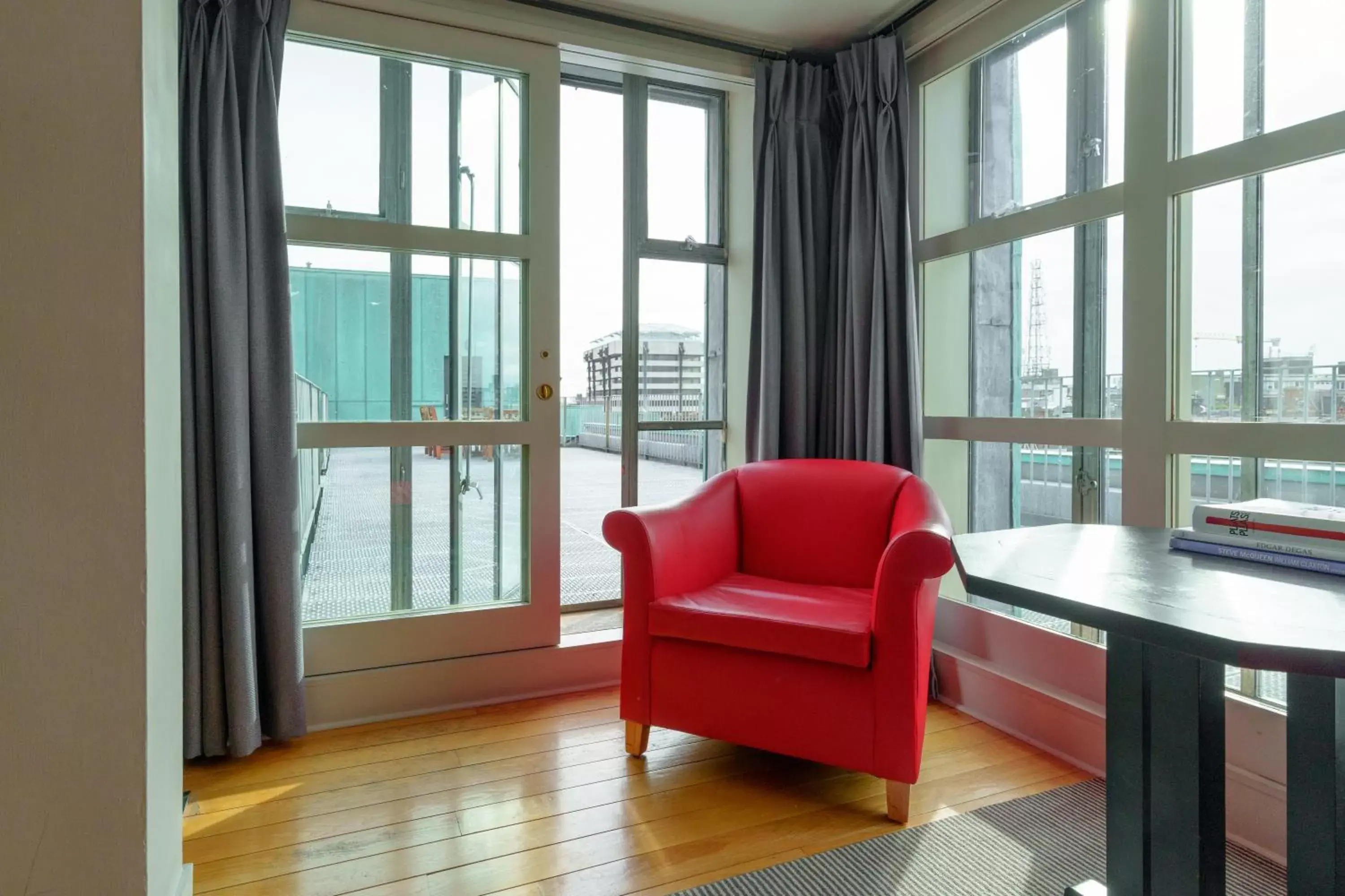 Bedroom, Seating Area in The Clarence