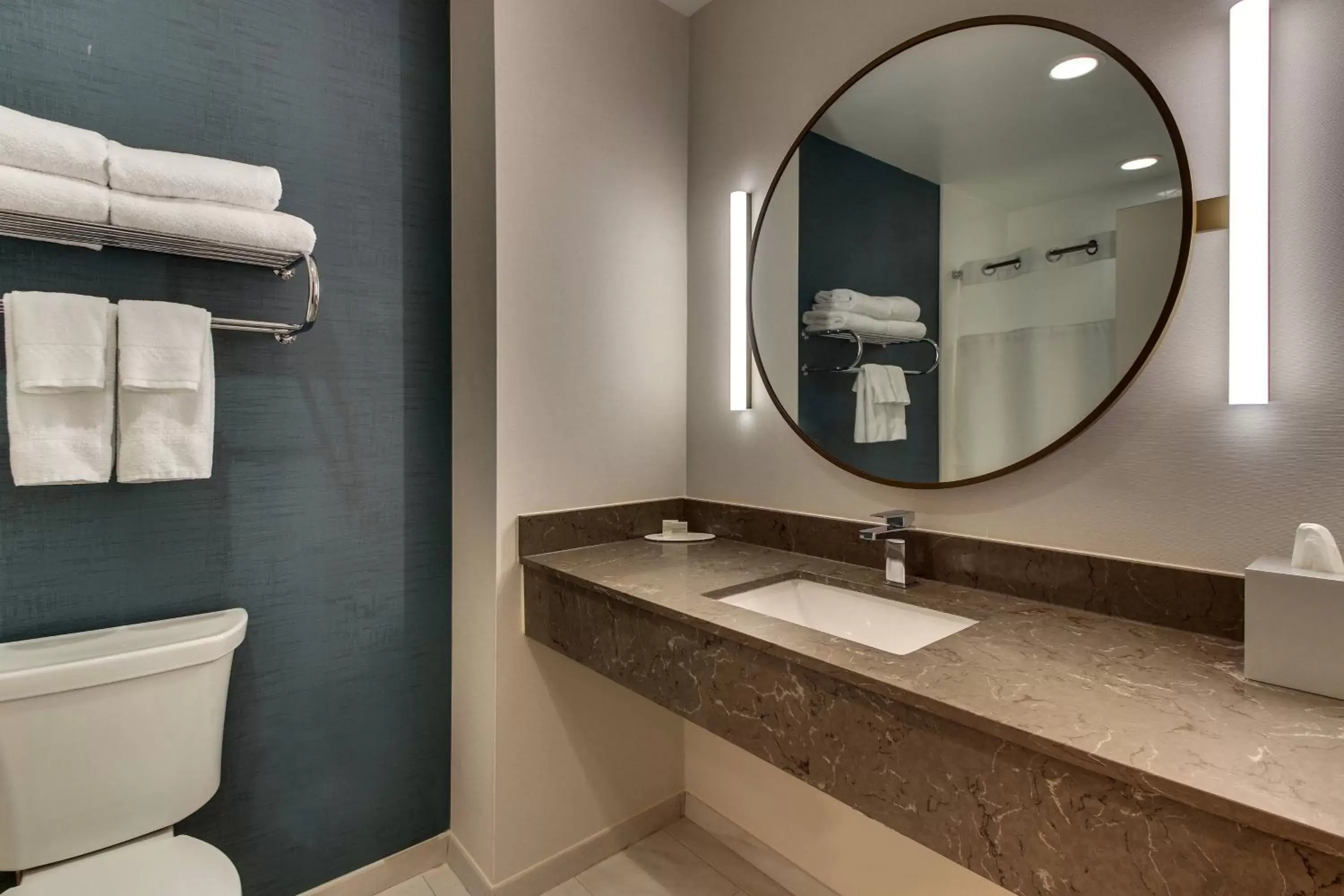 Bathroom in Fairfield Inn & Suites by Marriott Birmingham Downtown