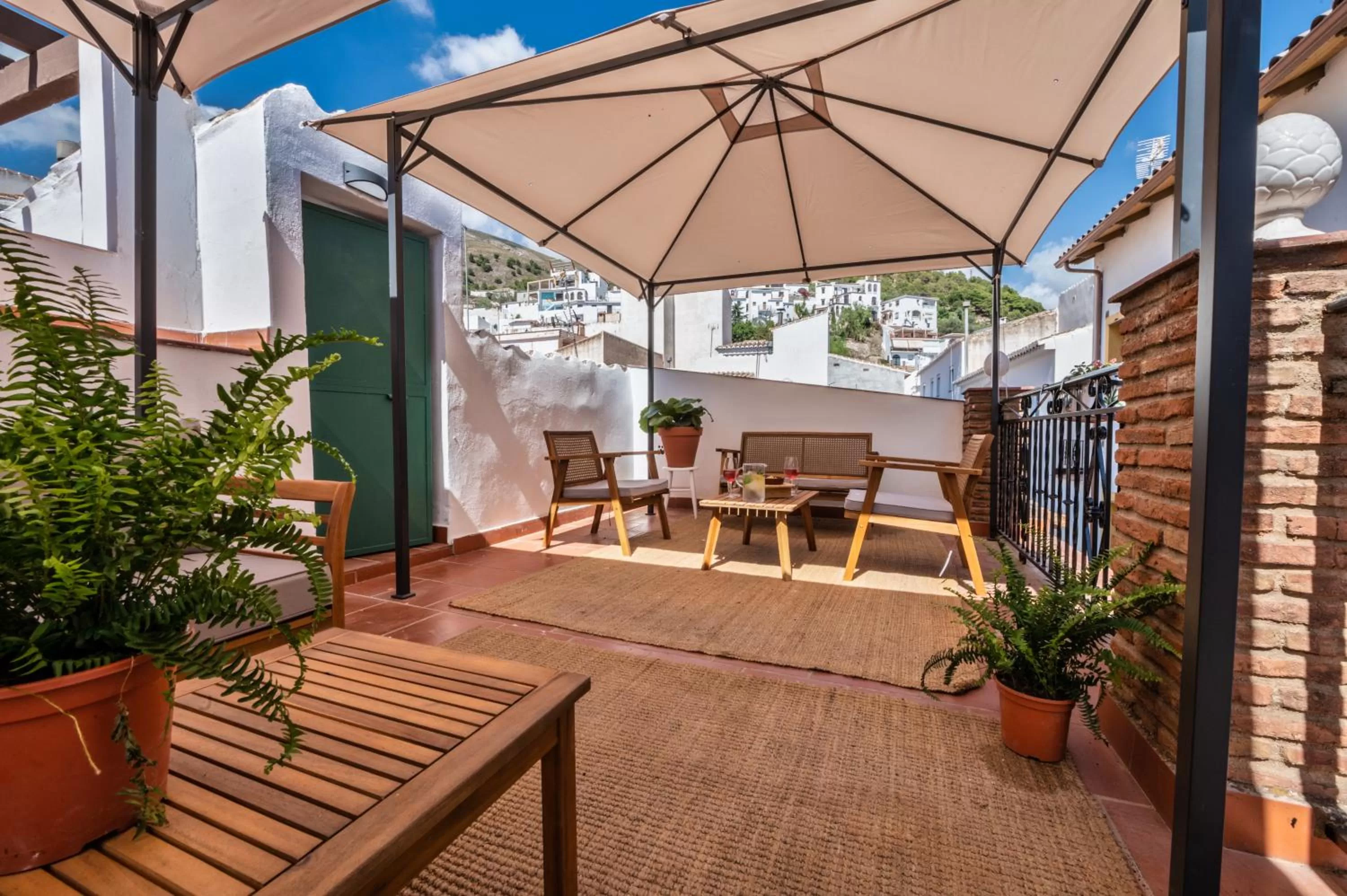 Patio in Encanto Guesthouse