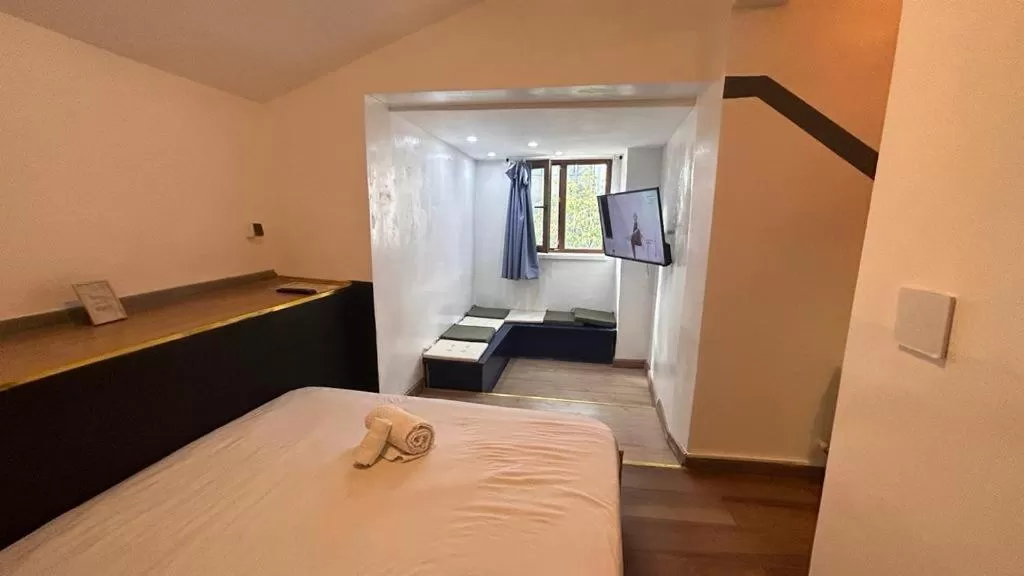 Large Single Room - single occupancy in Central Accommodation budget by HR