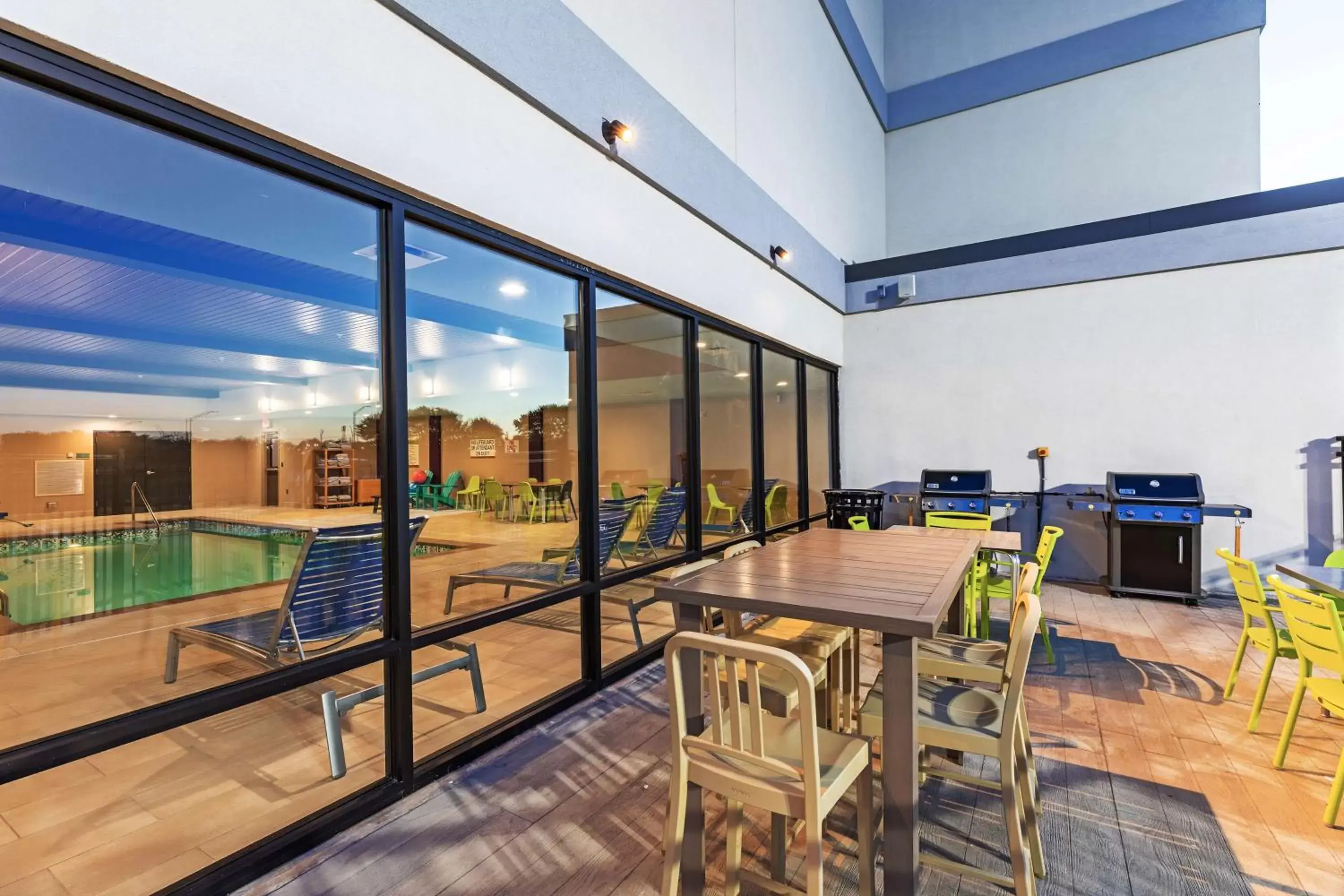 Patio in Home2 Suites by Hilton Weatherford