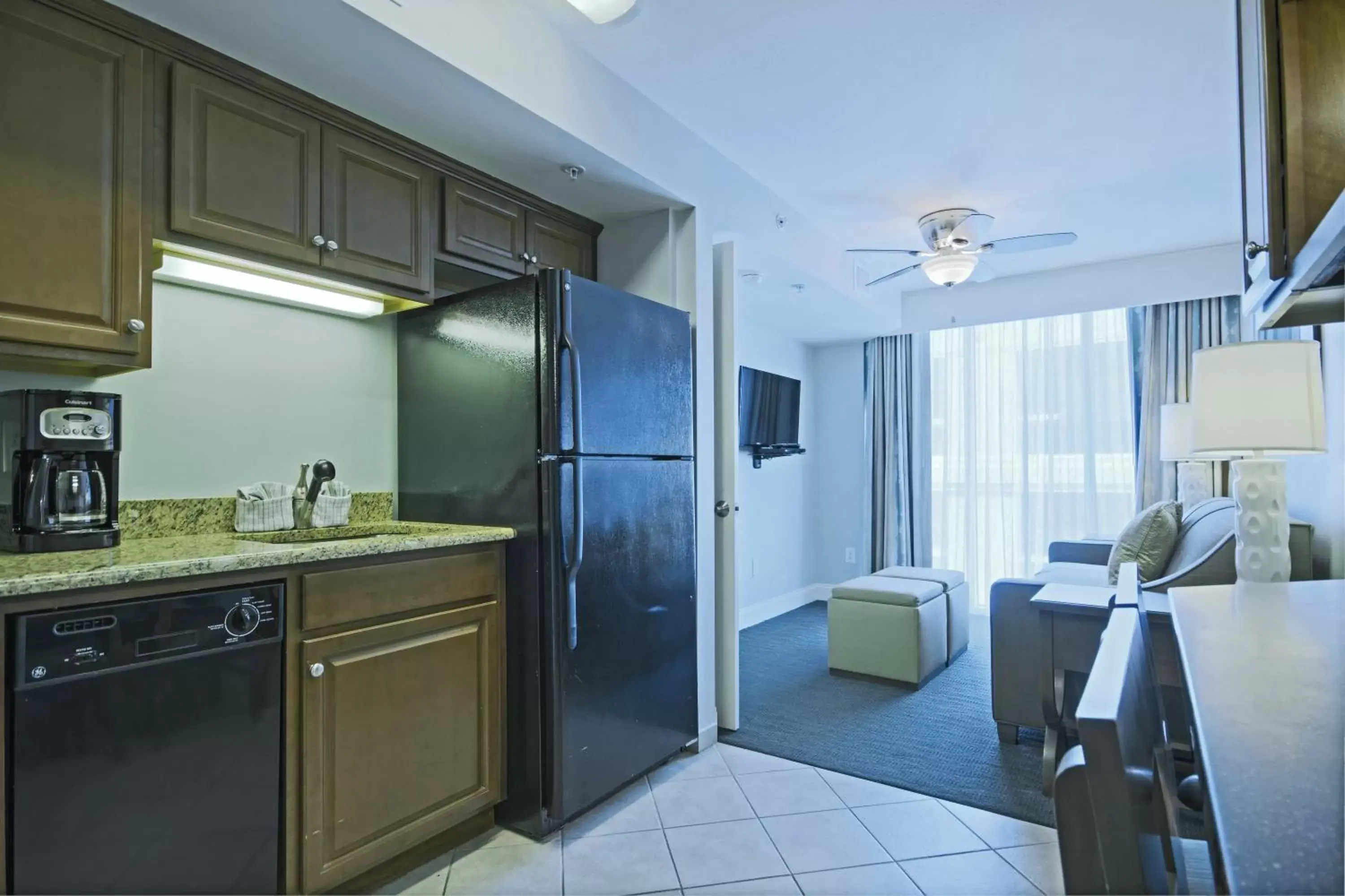 Kitchen or kitchenette, Kitchen/Kitchenette in Club Wyndham Towers on the Grove