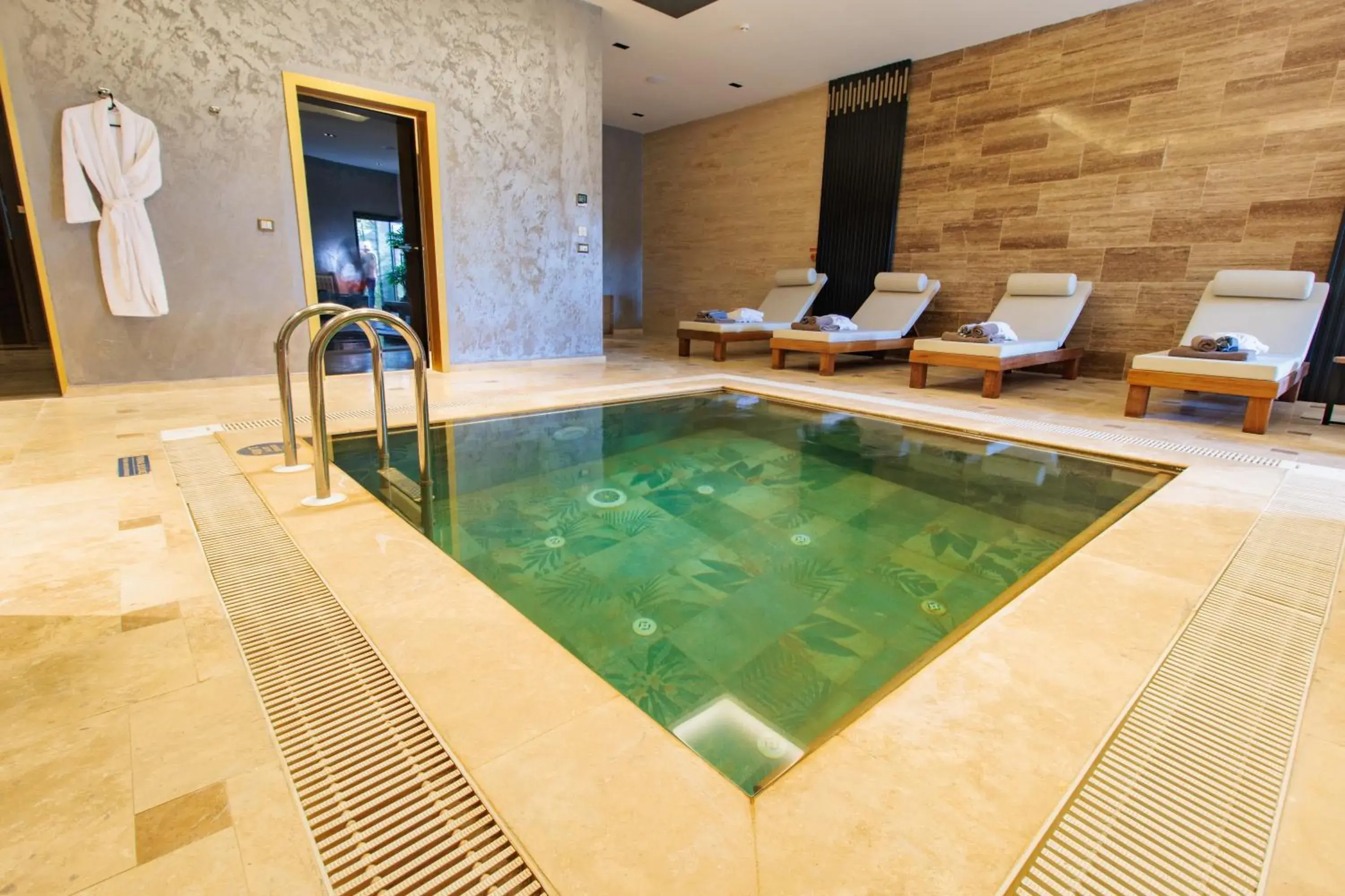 Hot Spring Bath, Swimming Pool in Anadolu Hotels Esenboga Thermal