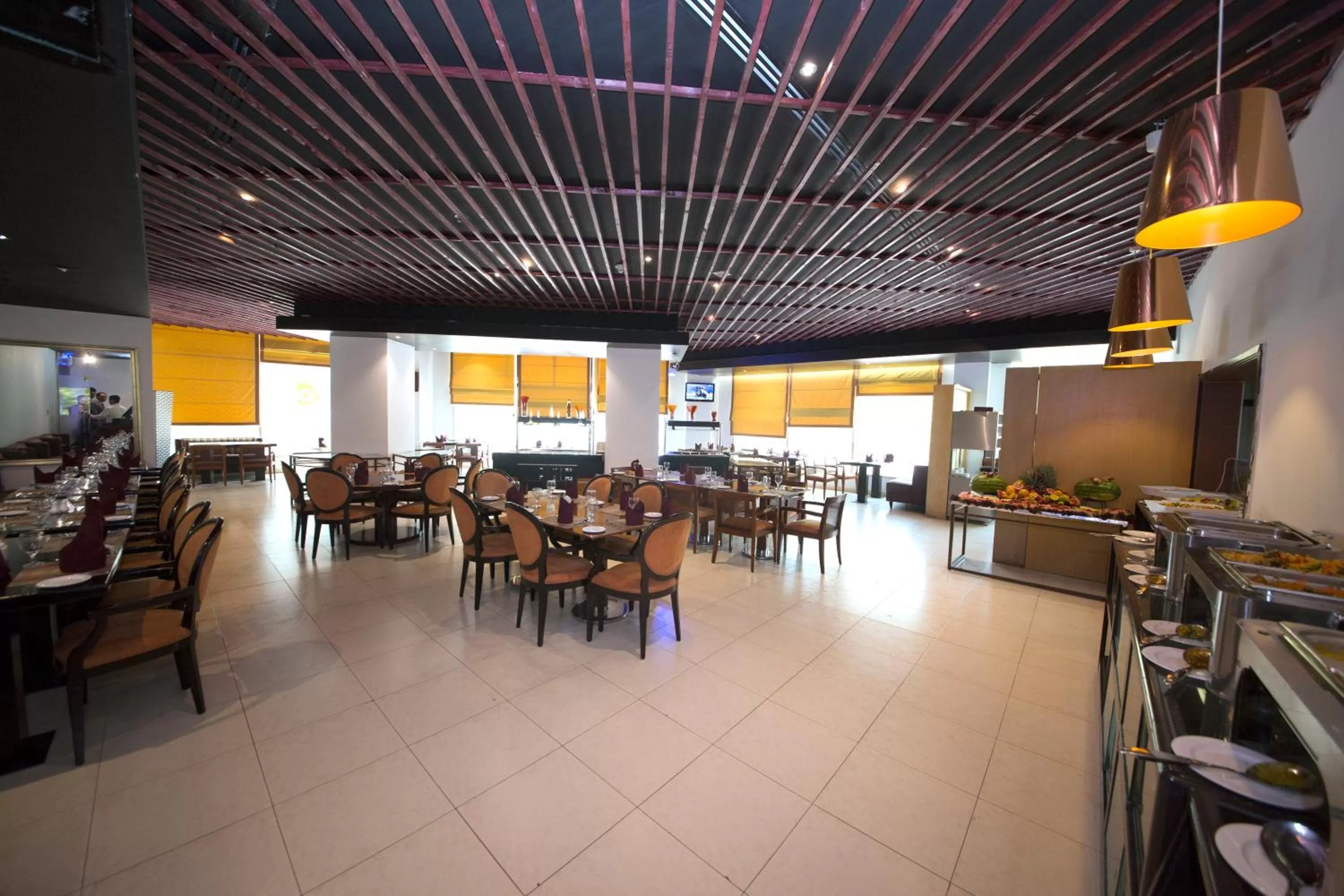 Restaurant/places to eat in City Seasons Suites