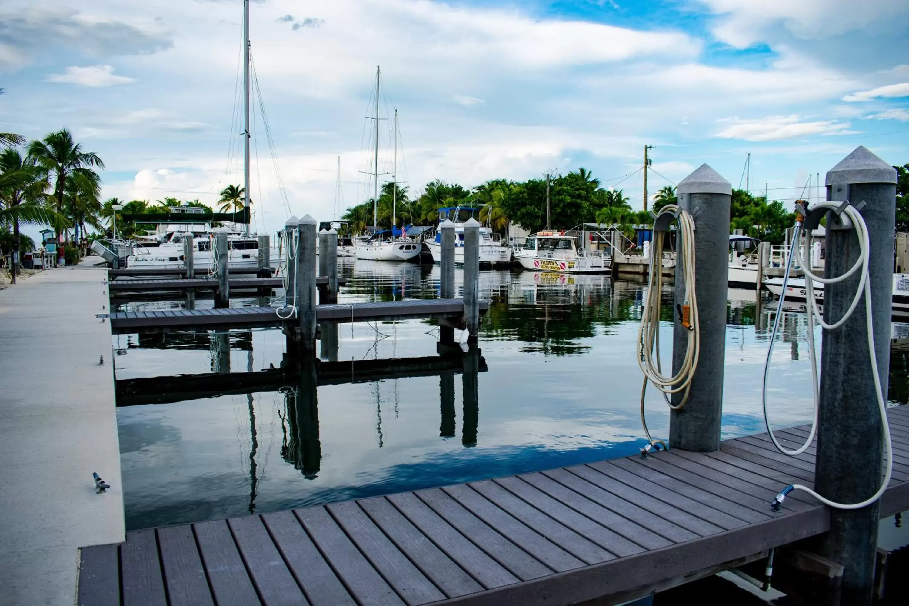 Sea view, Swimming Pool in Blackfin Resort and Marina