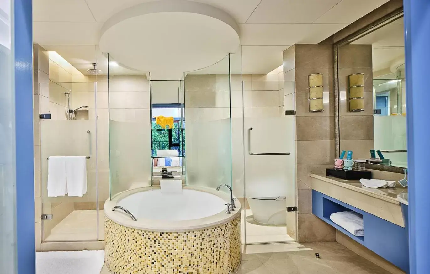 Bathroom in InterContinental Shenzhen, an IHG Hotel