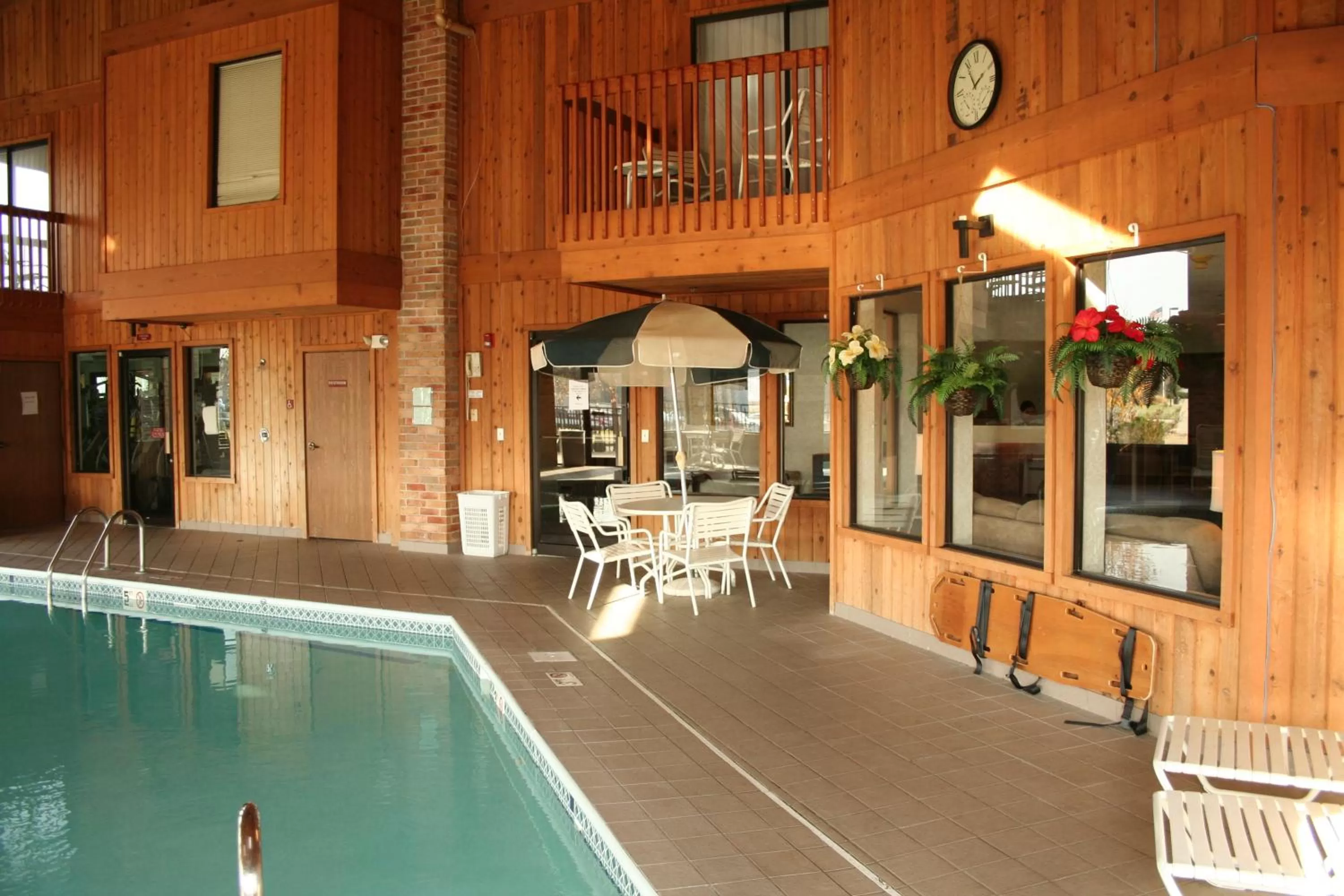 Swimming pool in Baymont by Wyndham Battle Creek Downtown