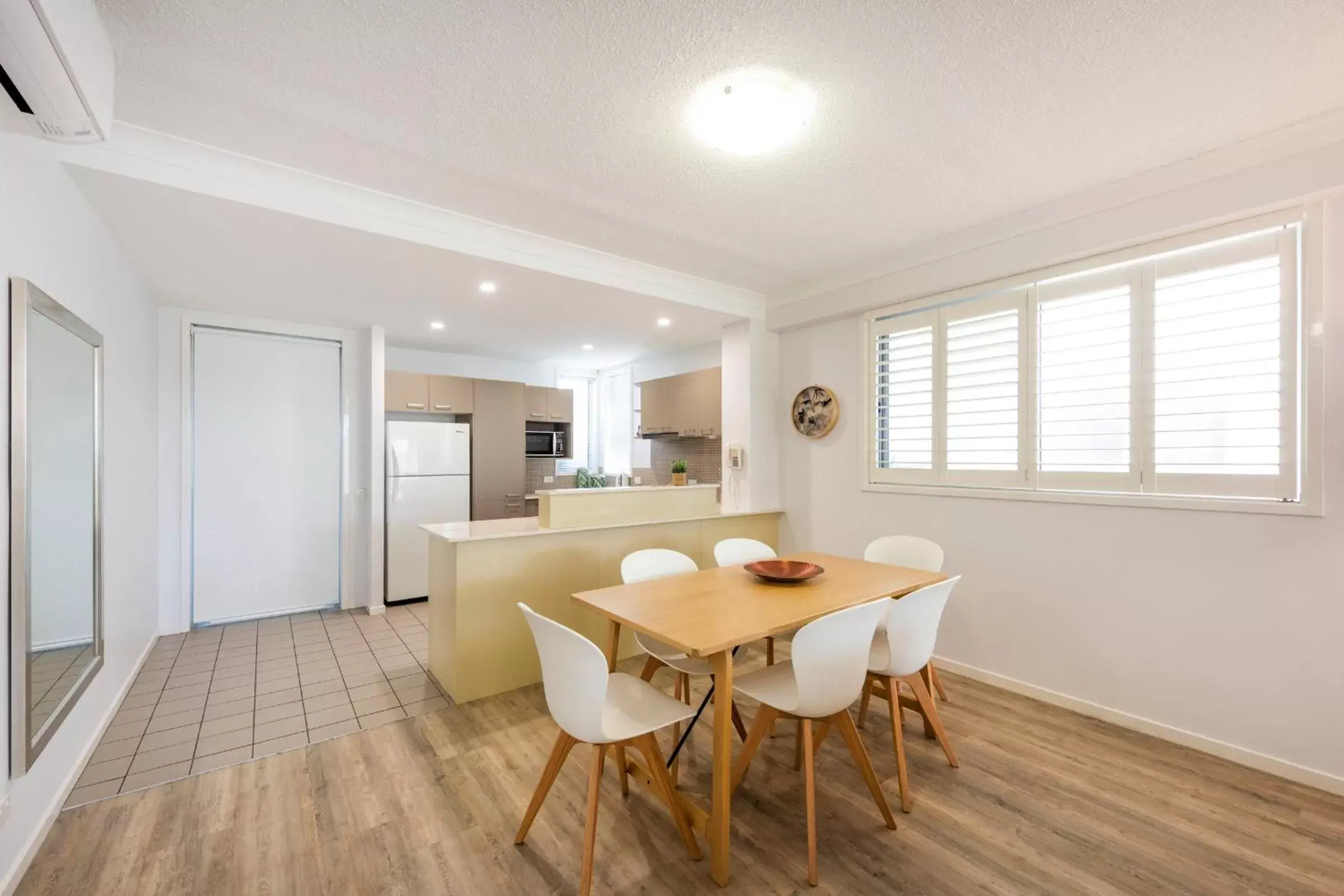 Kitchen or kitchenette, Dining Area in Pacific Marina Apartments
