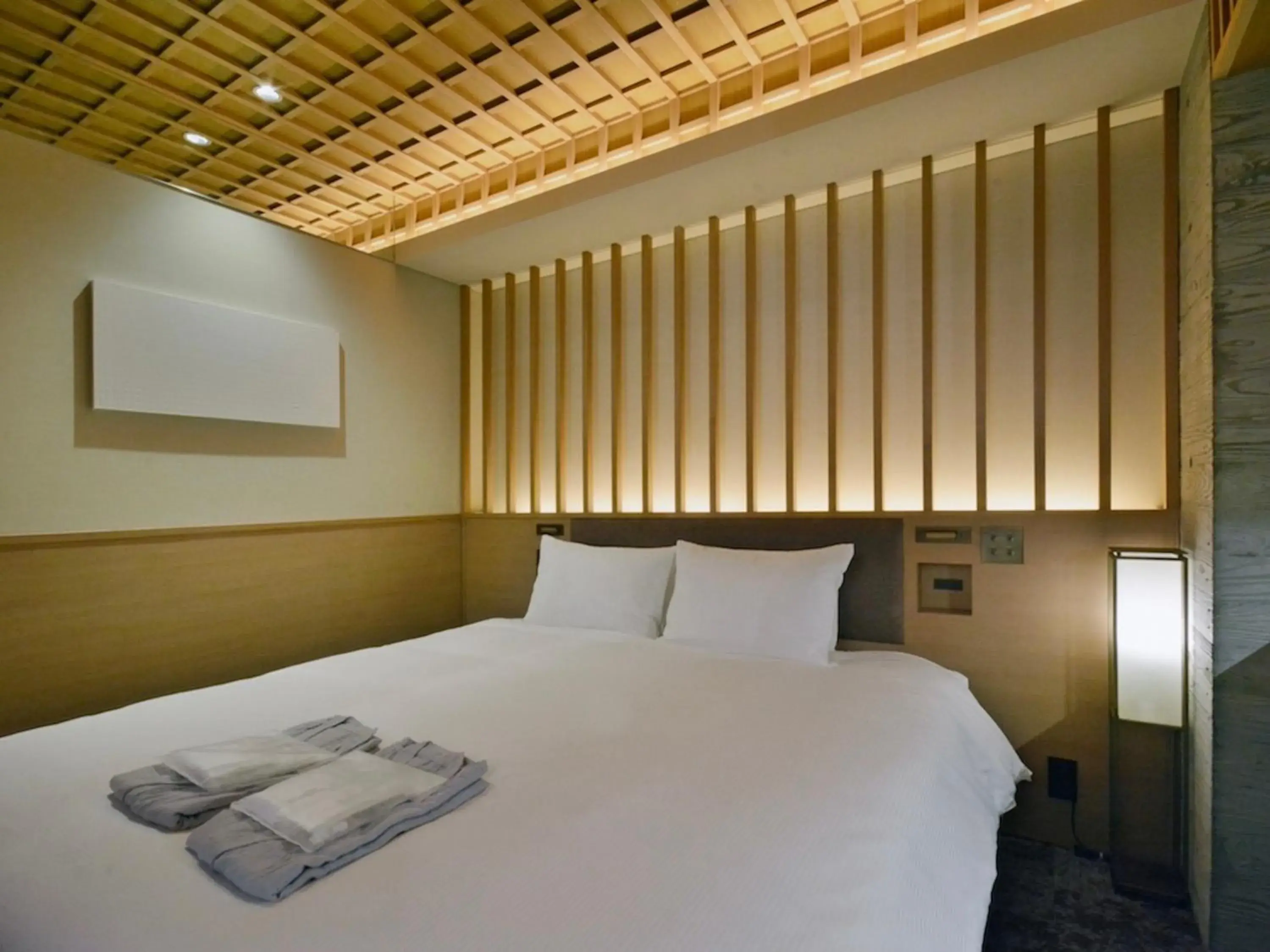 Bed in HOTEL HILLARYS Akasaka