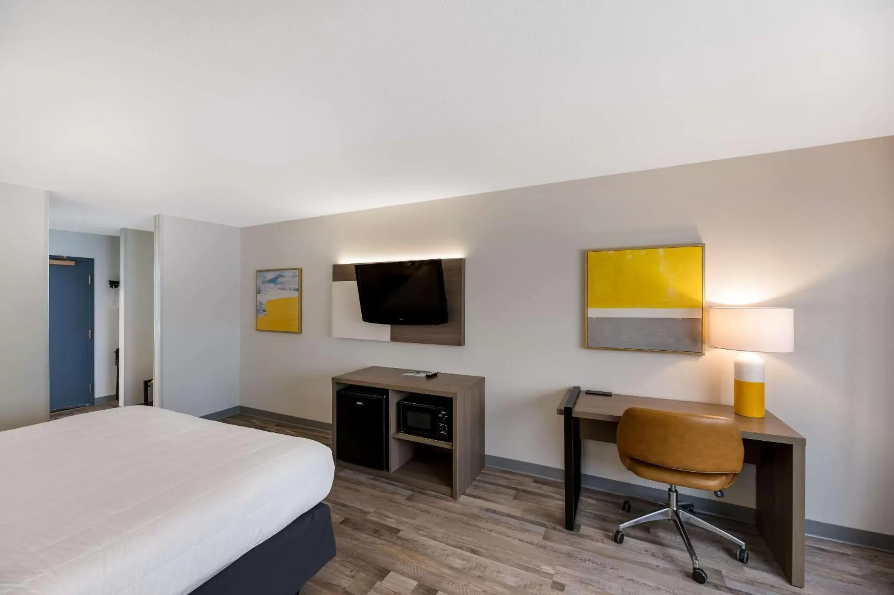 Photo of the whole room, Bed in Quality Inn & Suites Artesia Photo of the whole room, Bed in Quality Inn & Suites Artesia