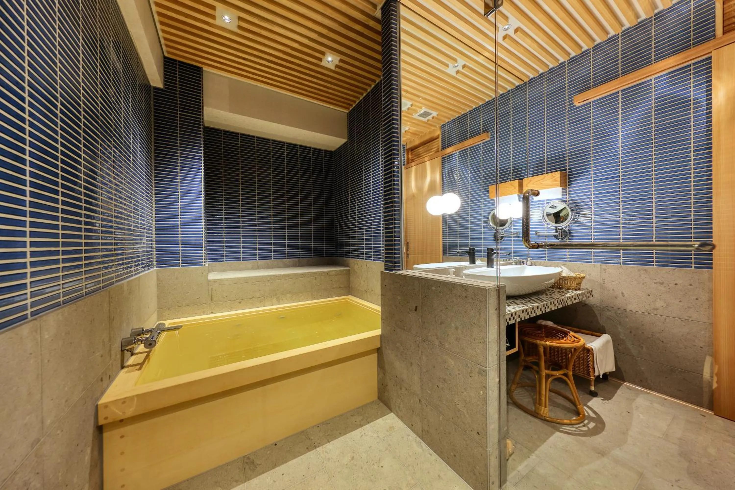 Bathroom in Honjin Hiranoya Kachoan