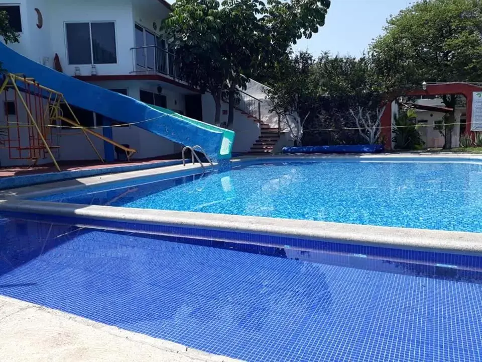 Swimming Pool in Hotel Quinta Paraiso