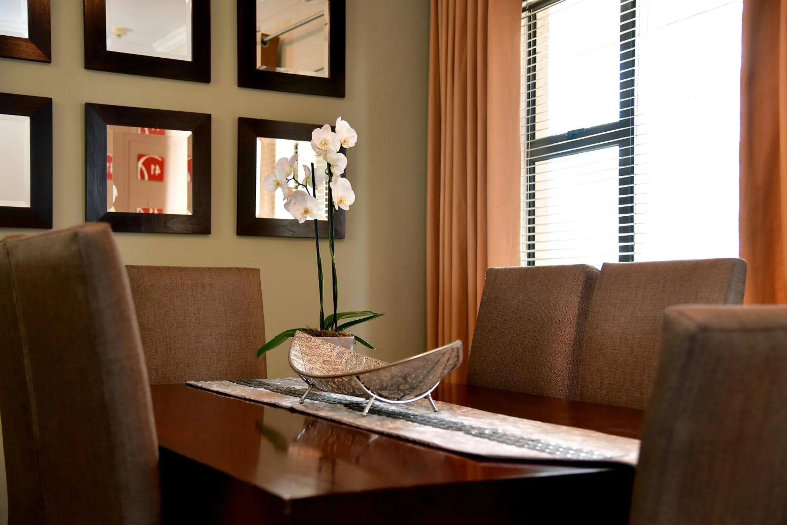Dining area in WeStay Westpoint Apartments