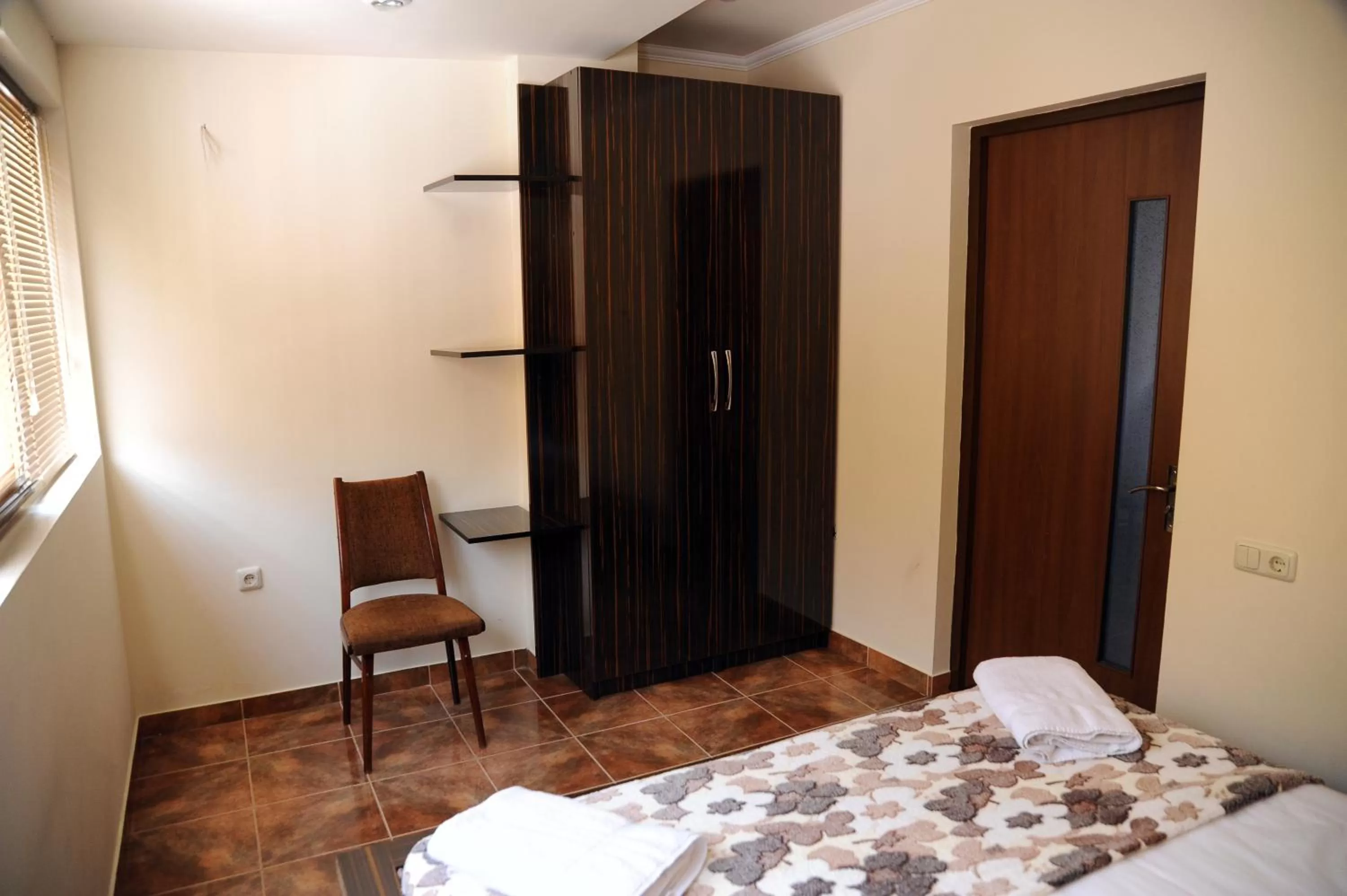 Day, Bed in Villa 29