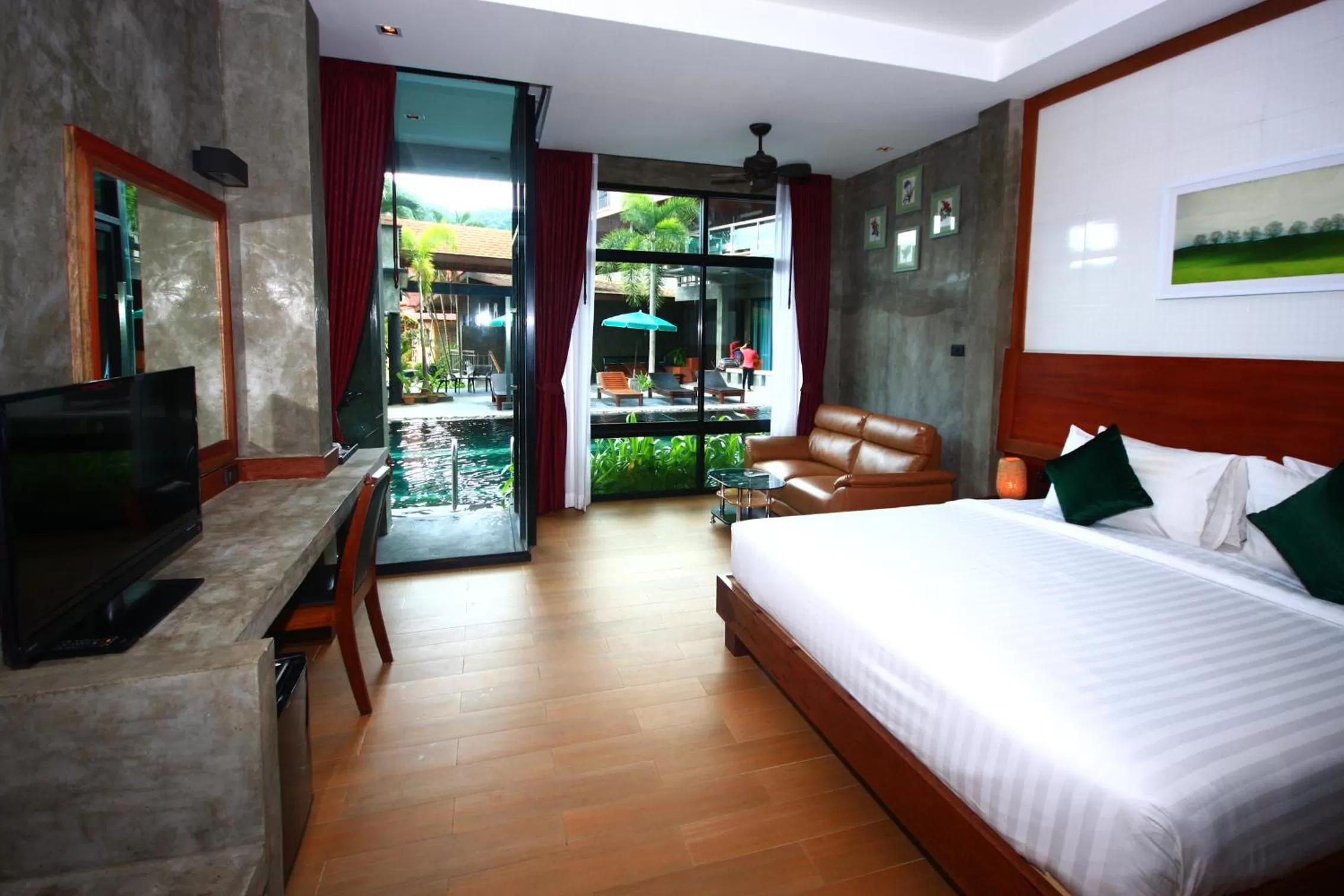 Bed in Green View Village Resort