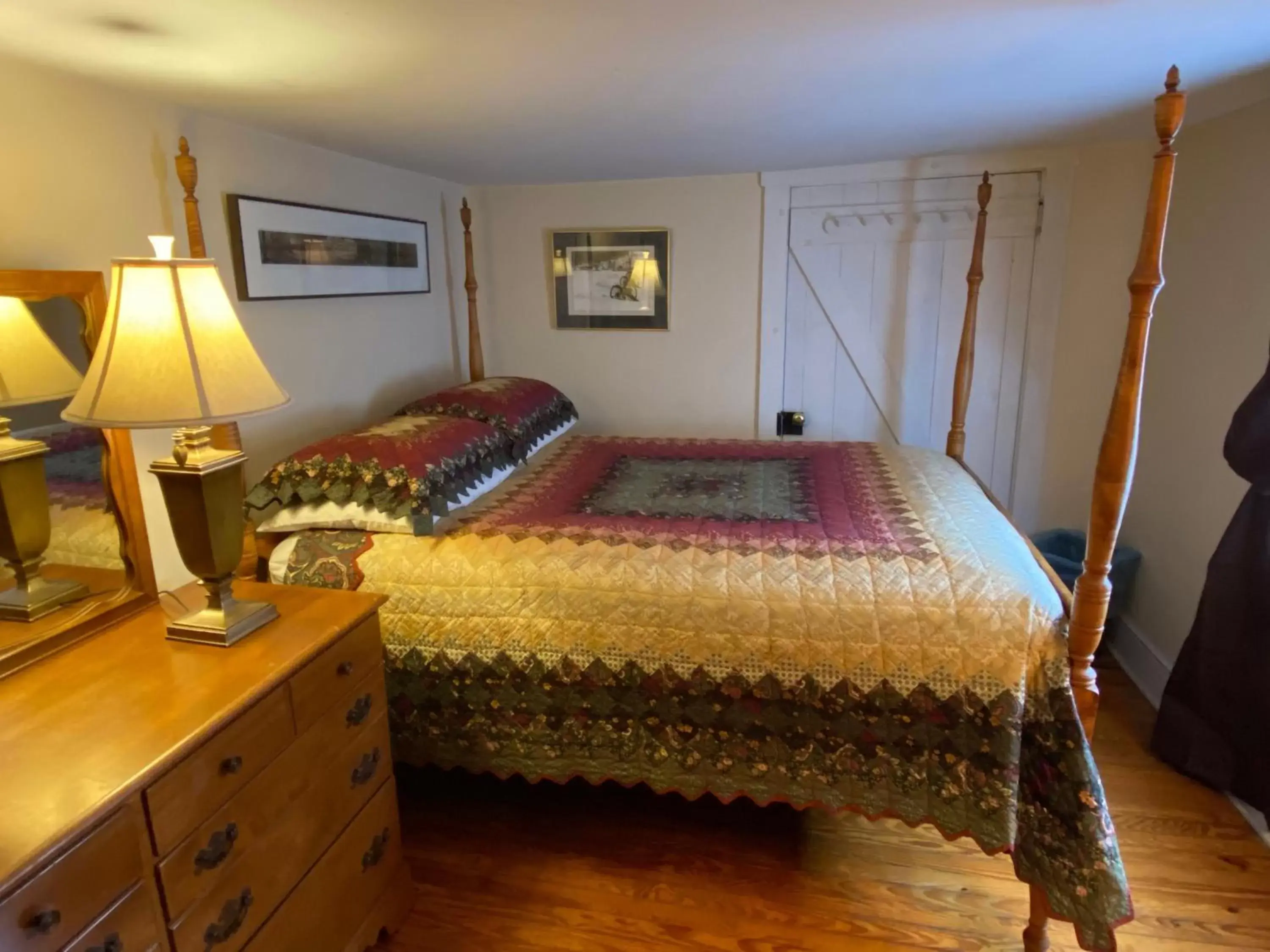 Bedroom, Bed in The Inn at Lincoln Square