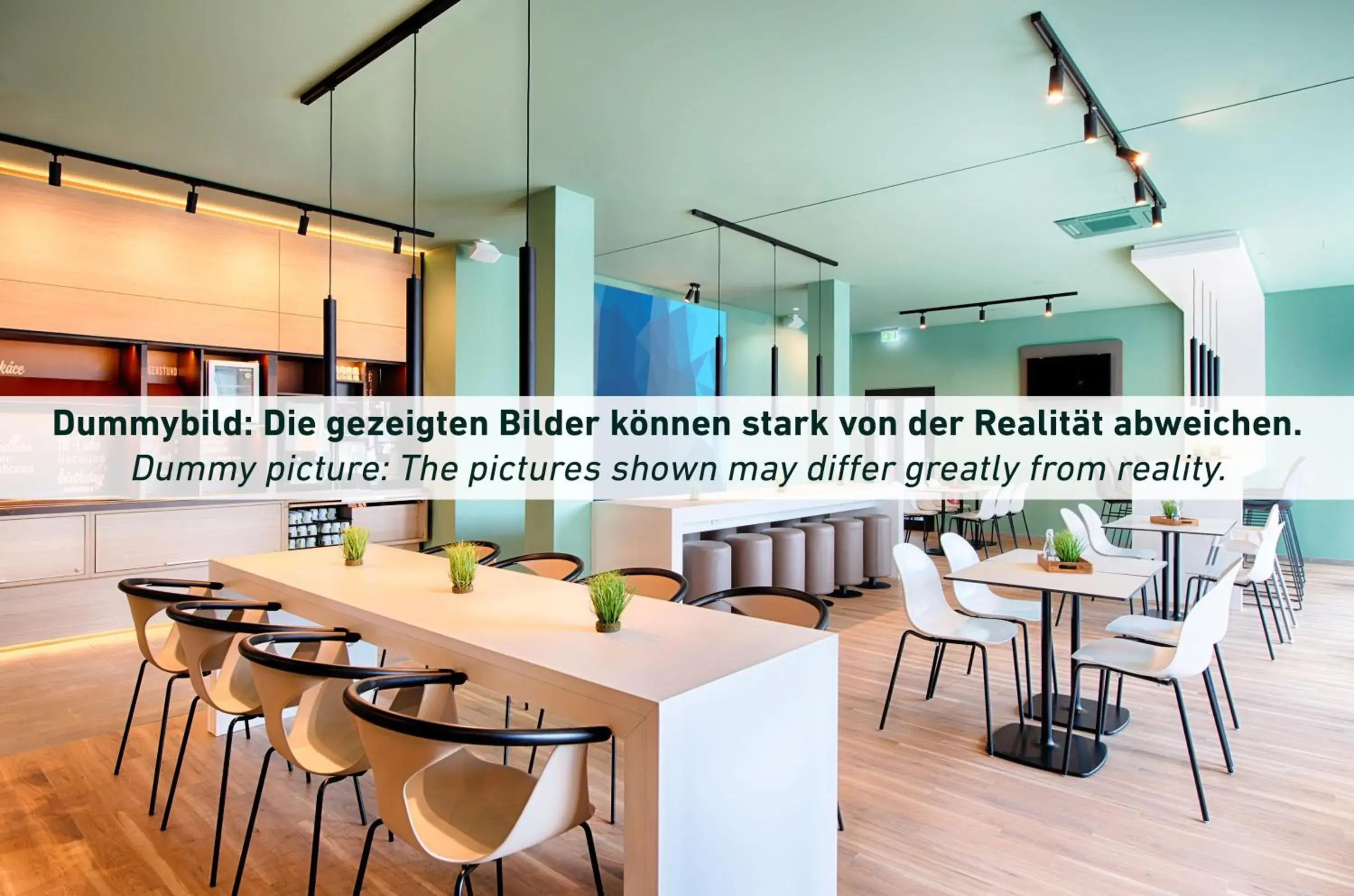 Restaurant/places to eat in ibis Hotel Hamburg Airport