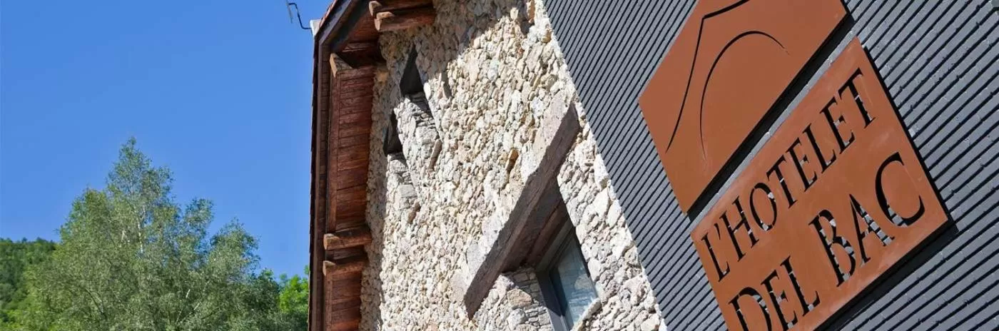 Facade/entrance in Hotelet Del Bac