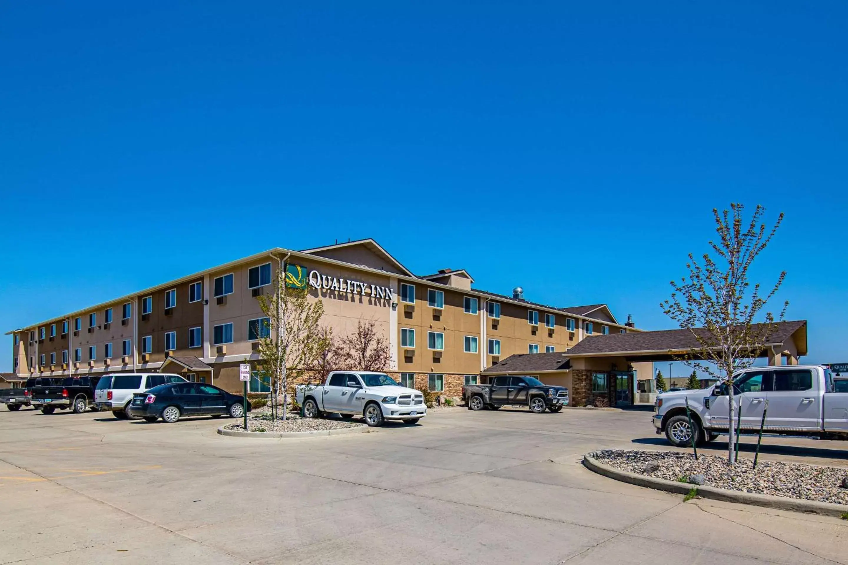 Property Building in Roosevelt Hotel