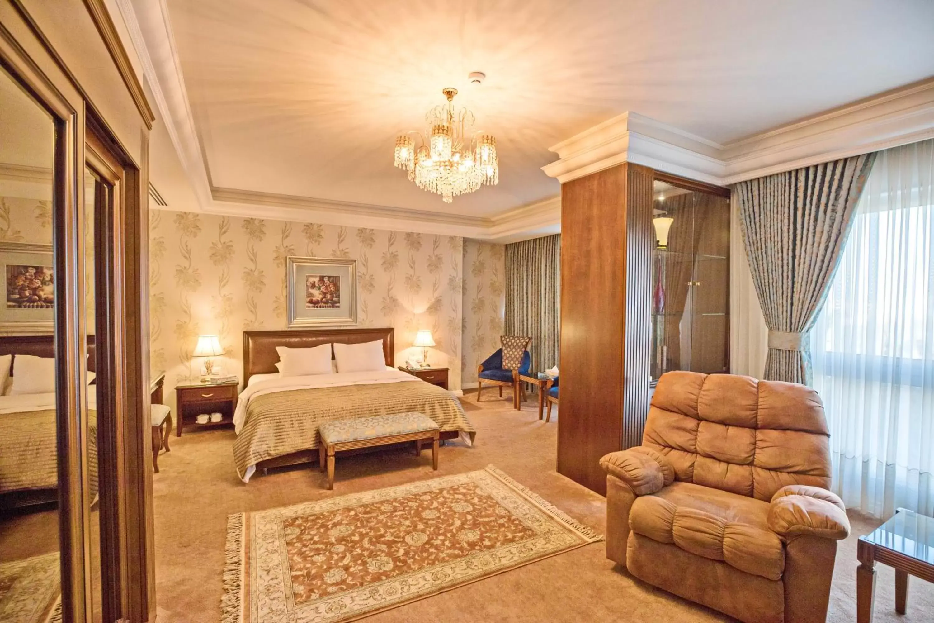 Bedroom in Amman International Hotel