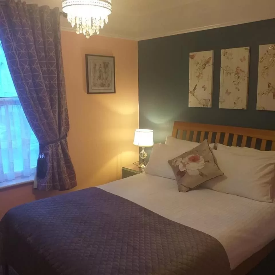 Bedroom, Bed in Beaches Guesthouse