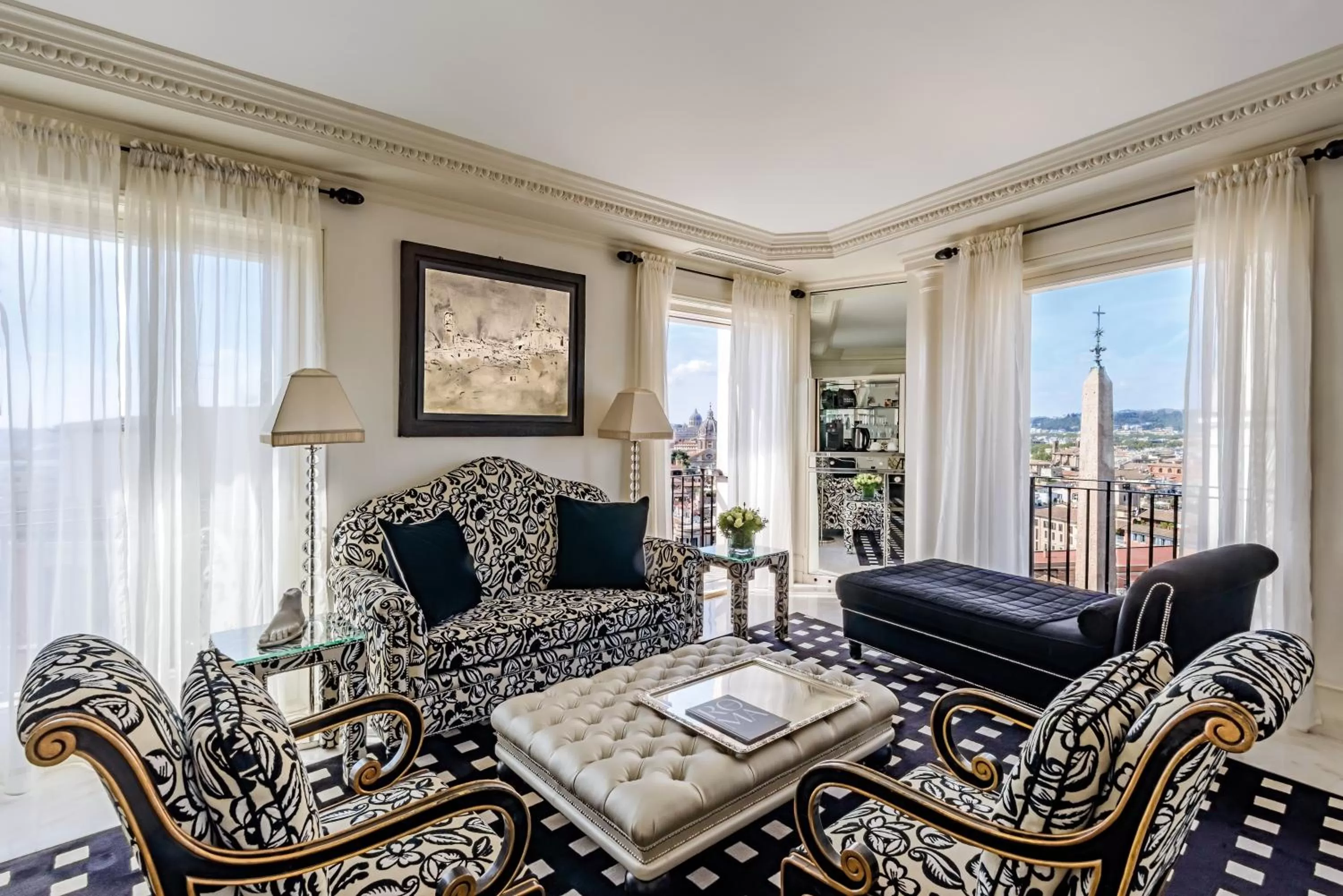 Living room in Hassler Roma