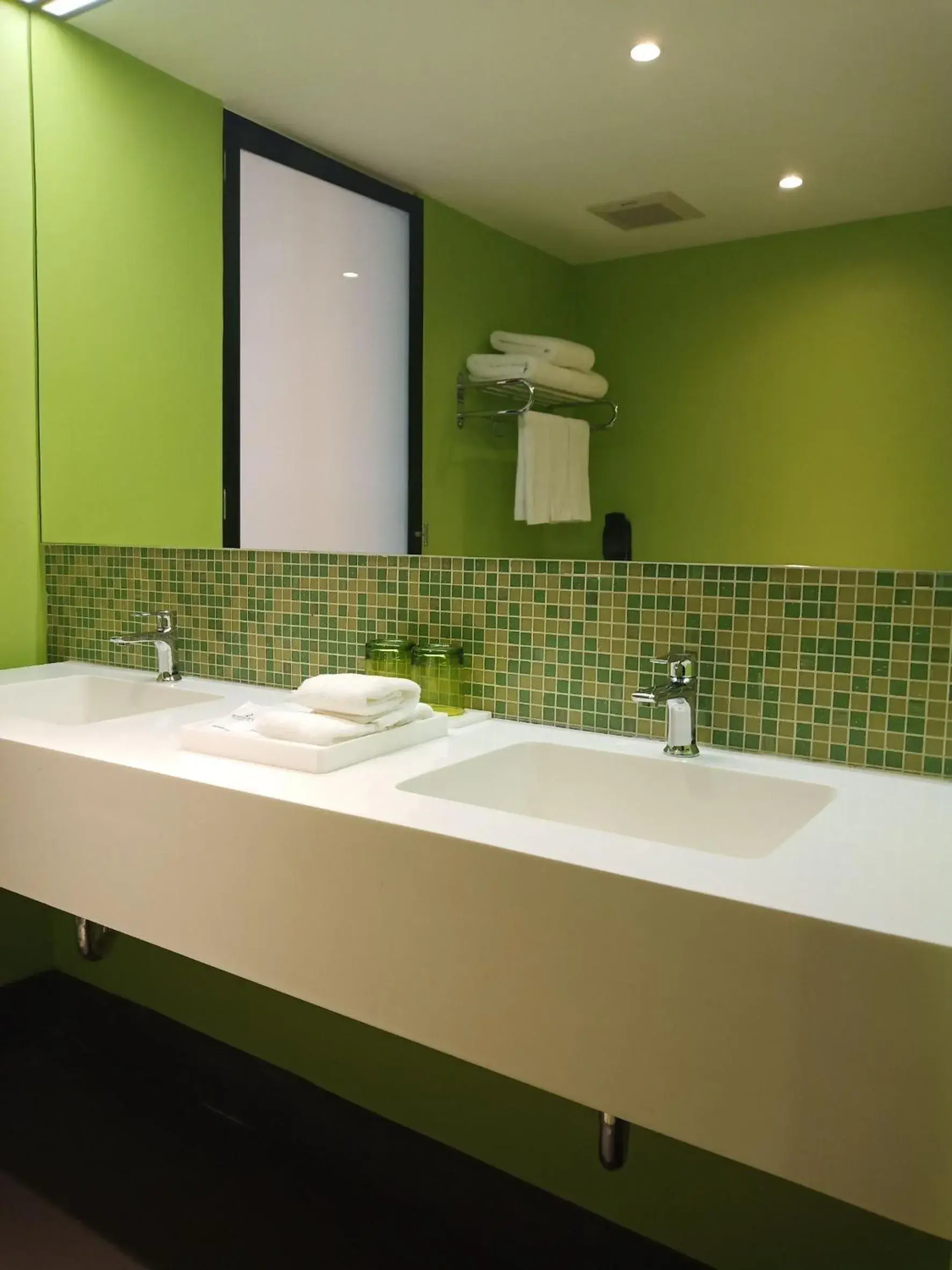 Bathroom in Bizotel Premier Hotel & Residence