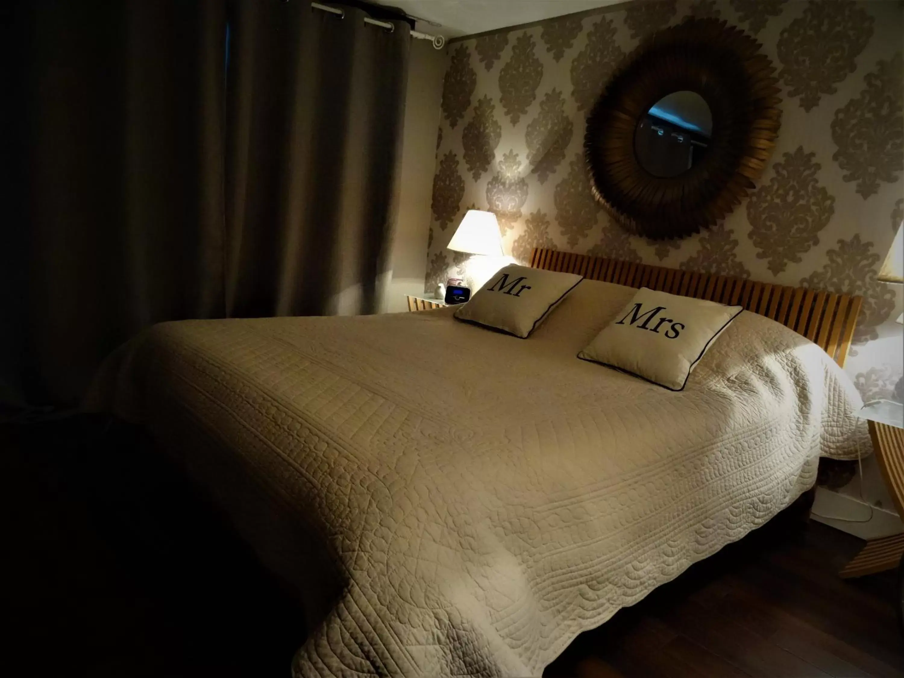 Bedroom, Bed in Villa La Clef Des Champs
