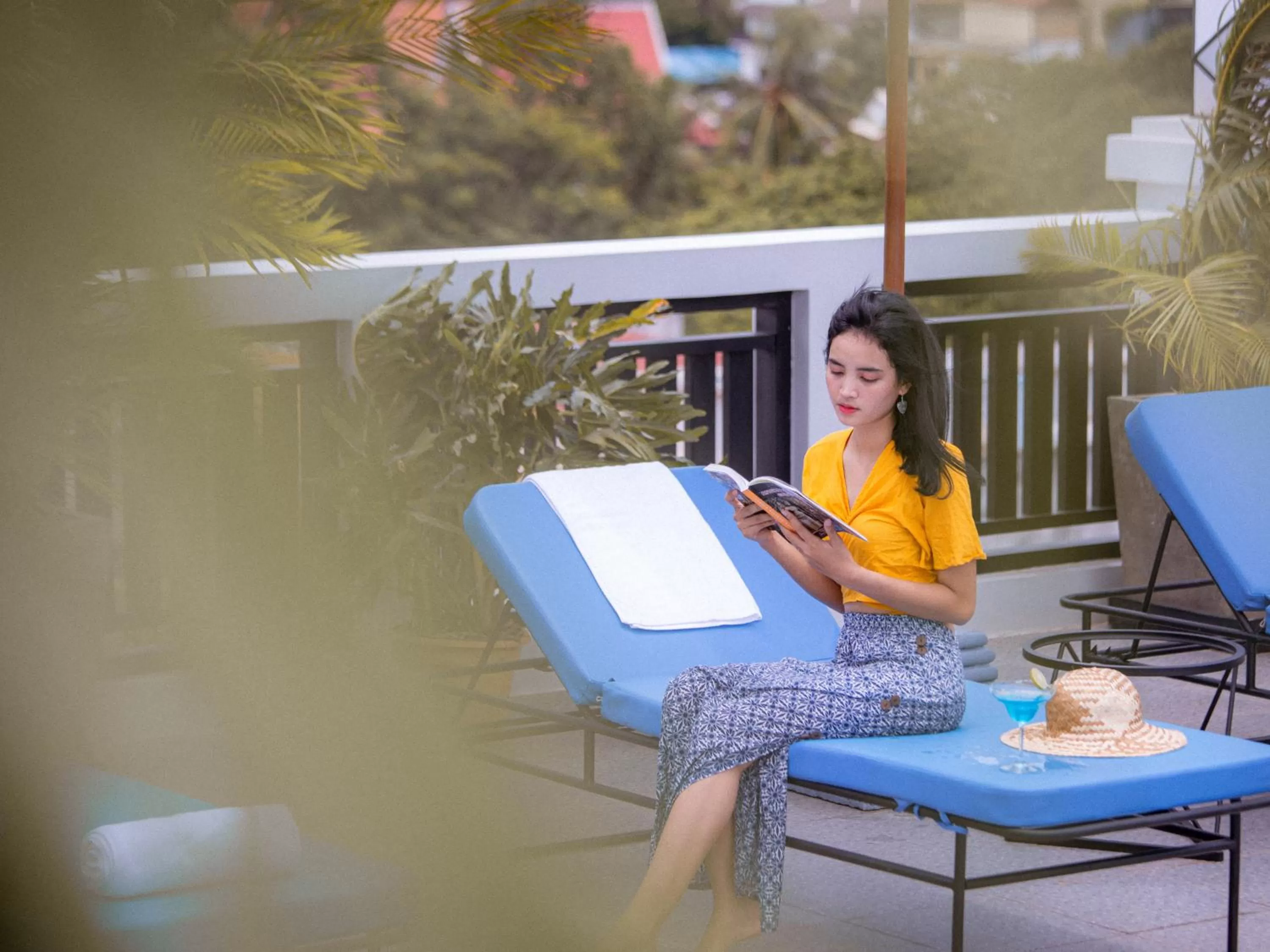 Swimming pool in Homewood Hotel