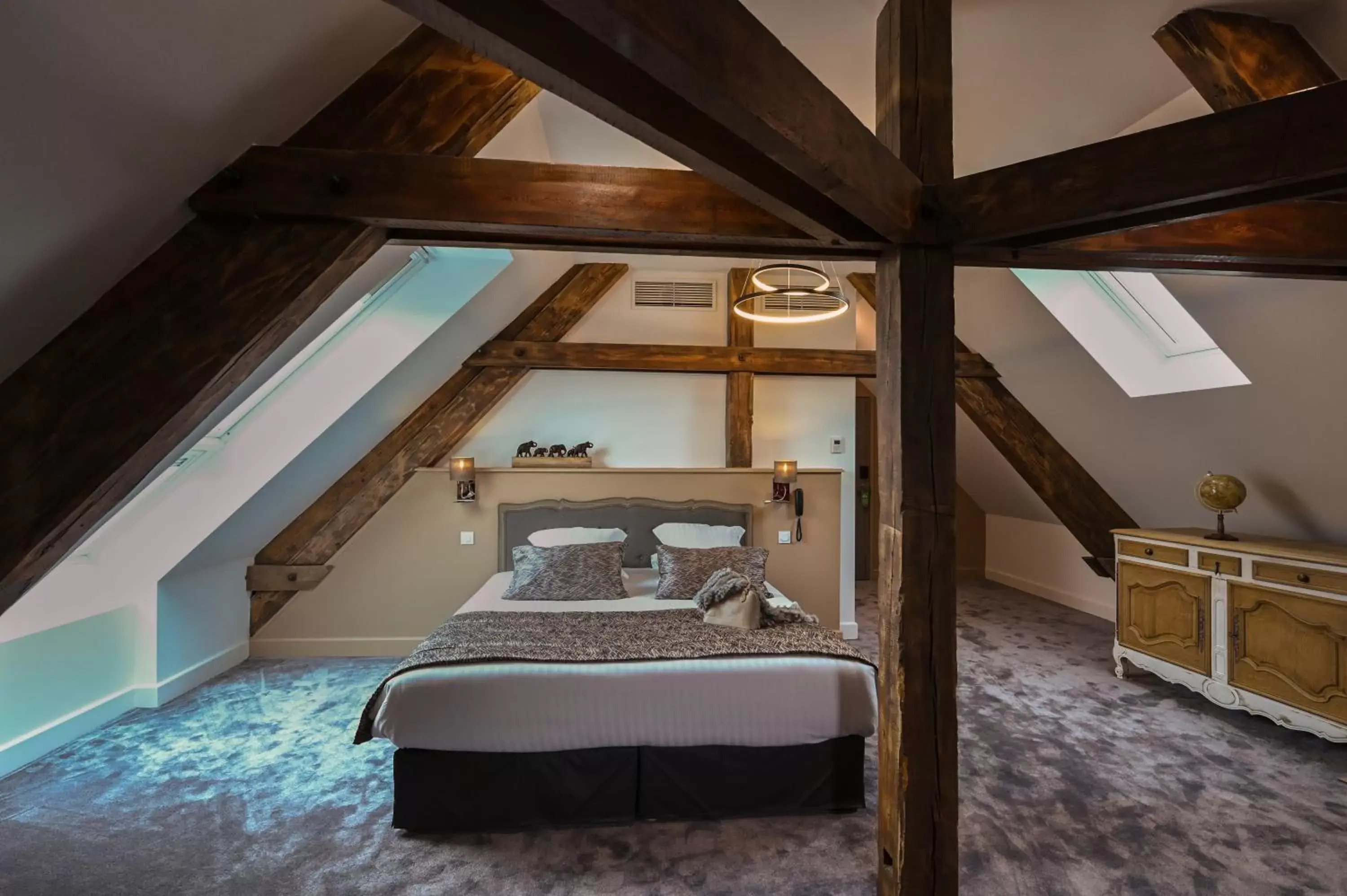 Bedroom, Bed in Belle Normandy