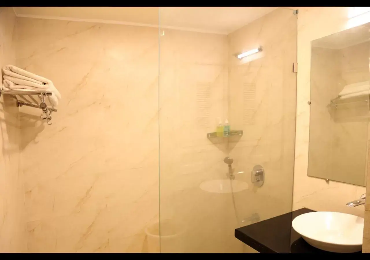 Bathroom in Hotel AGC