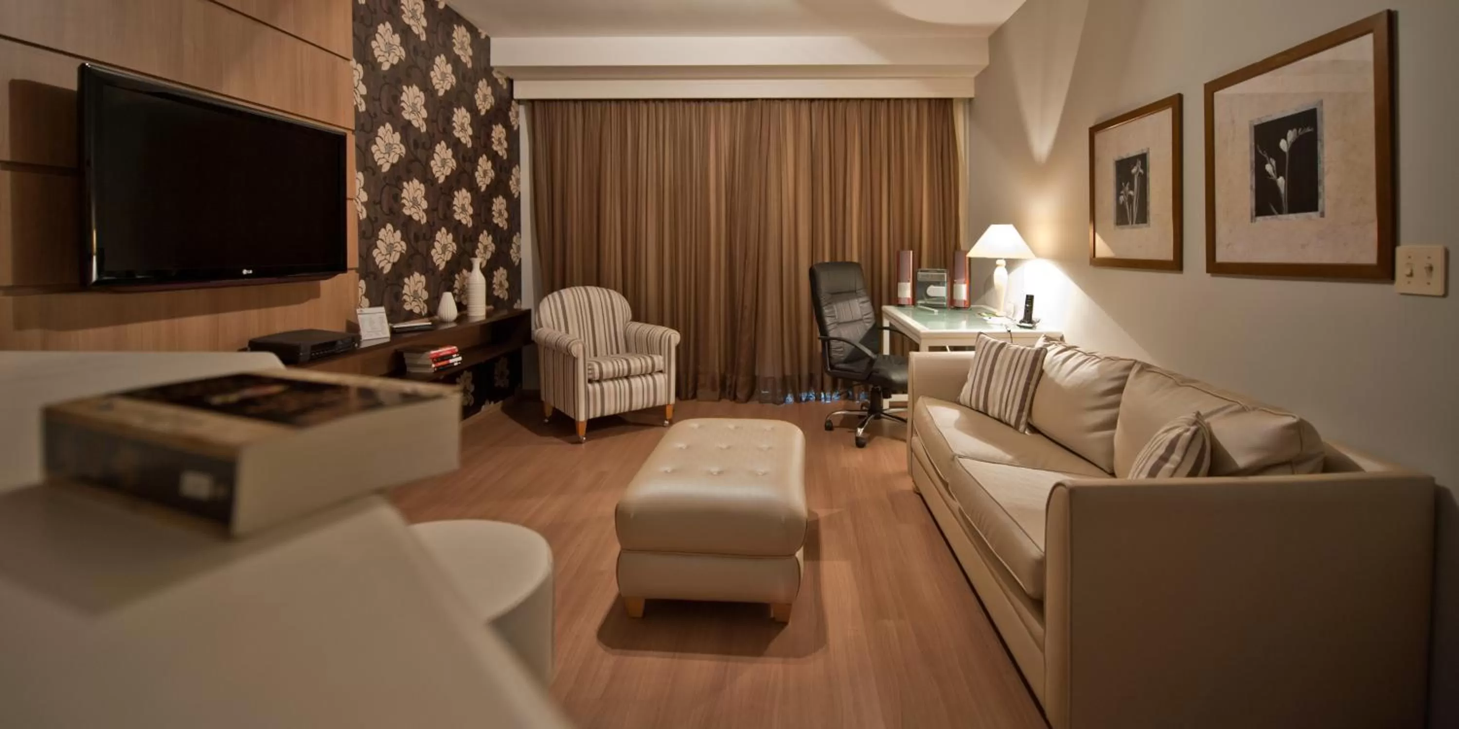 Photo of the whole room in Hotel Sequóia Alphaville