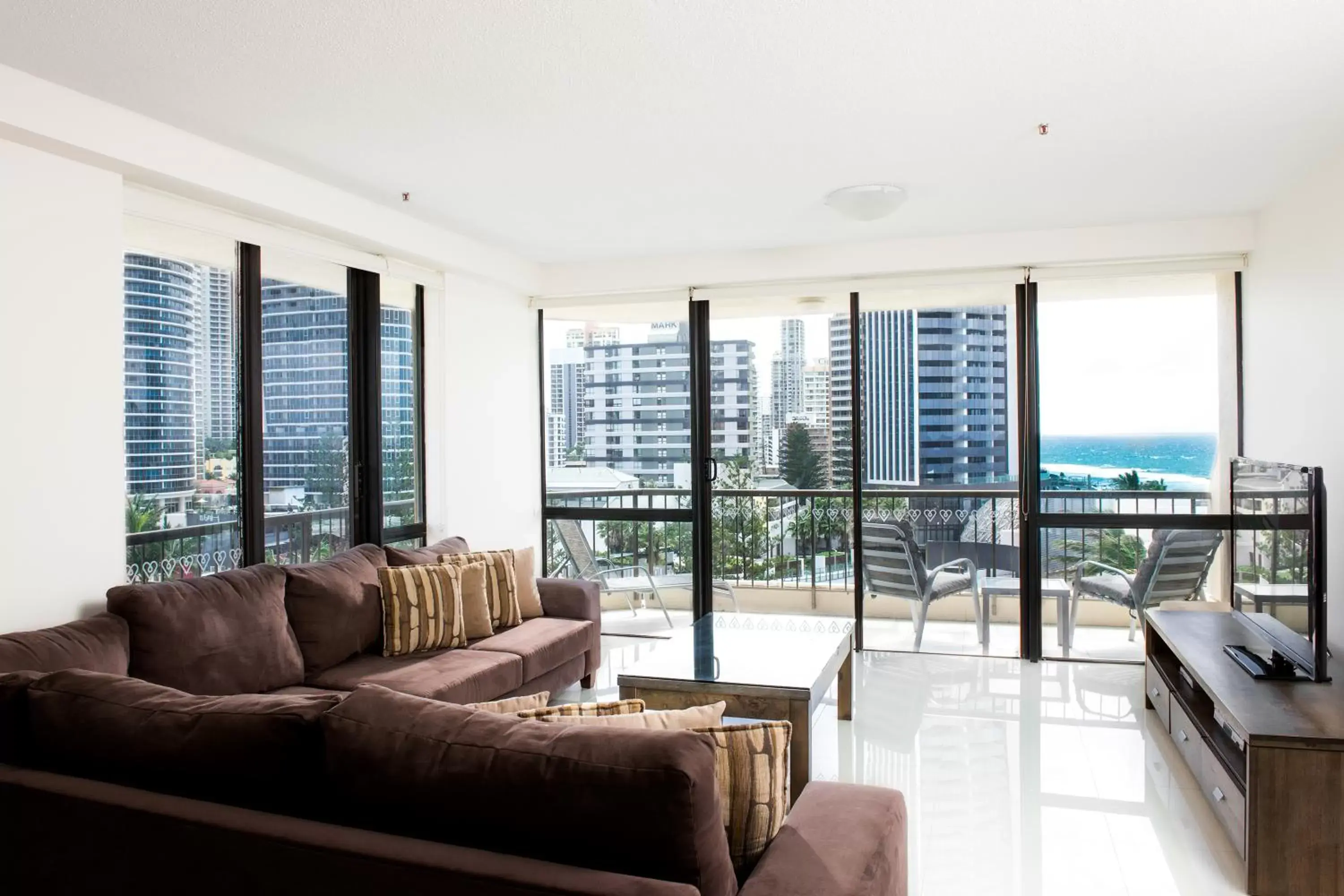 Area and facilities, Seating Area in Paradise Centre Apartments