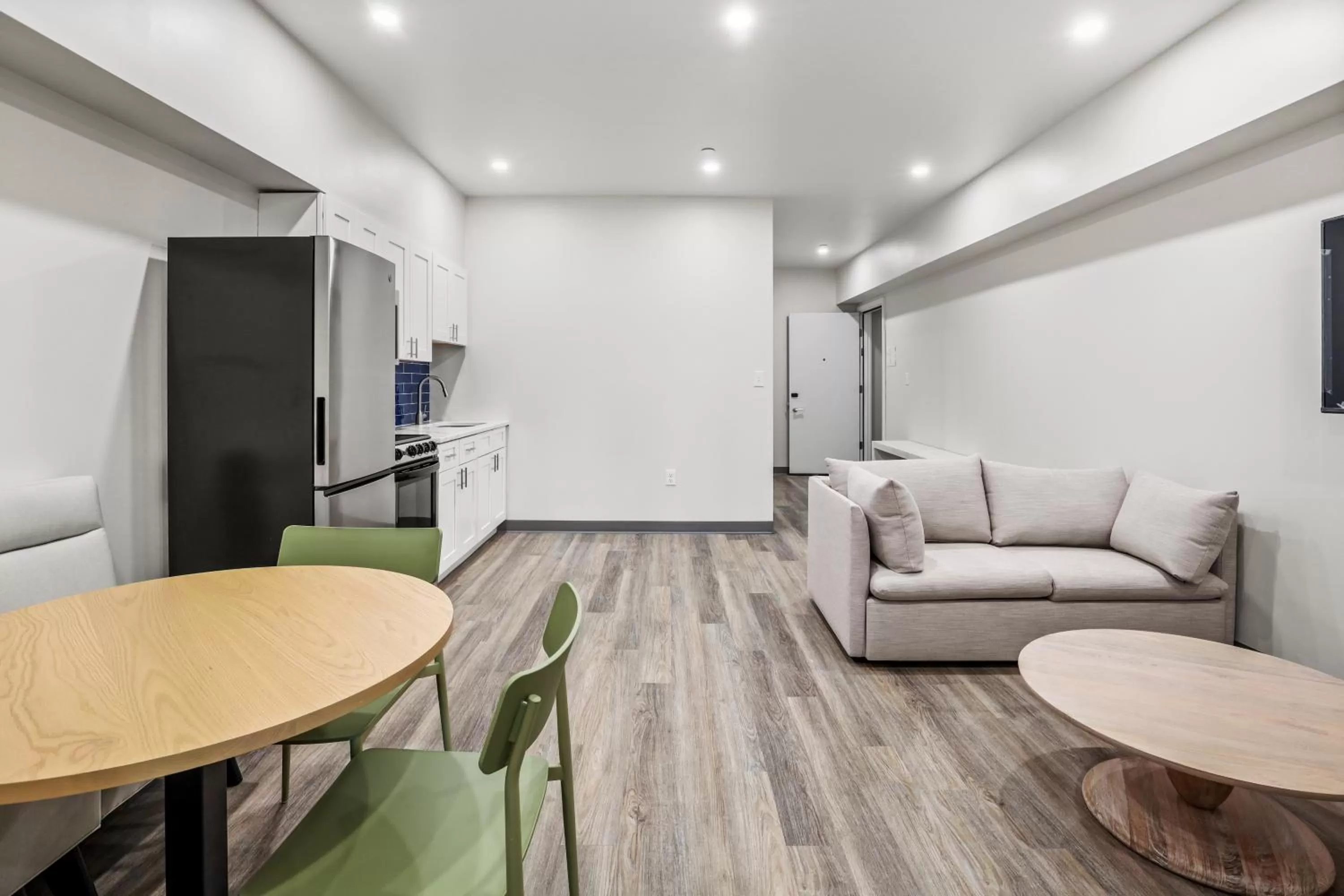 TV and multimedia, Seating Area in Seaport Suites