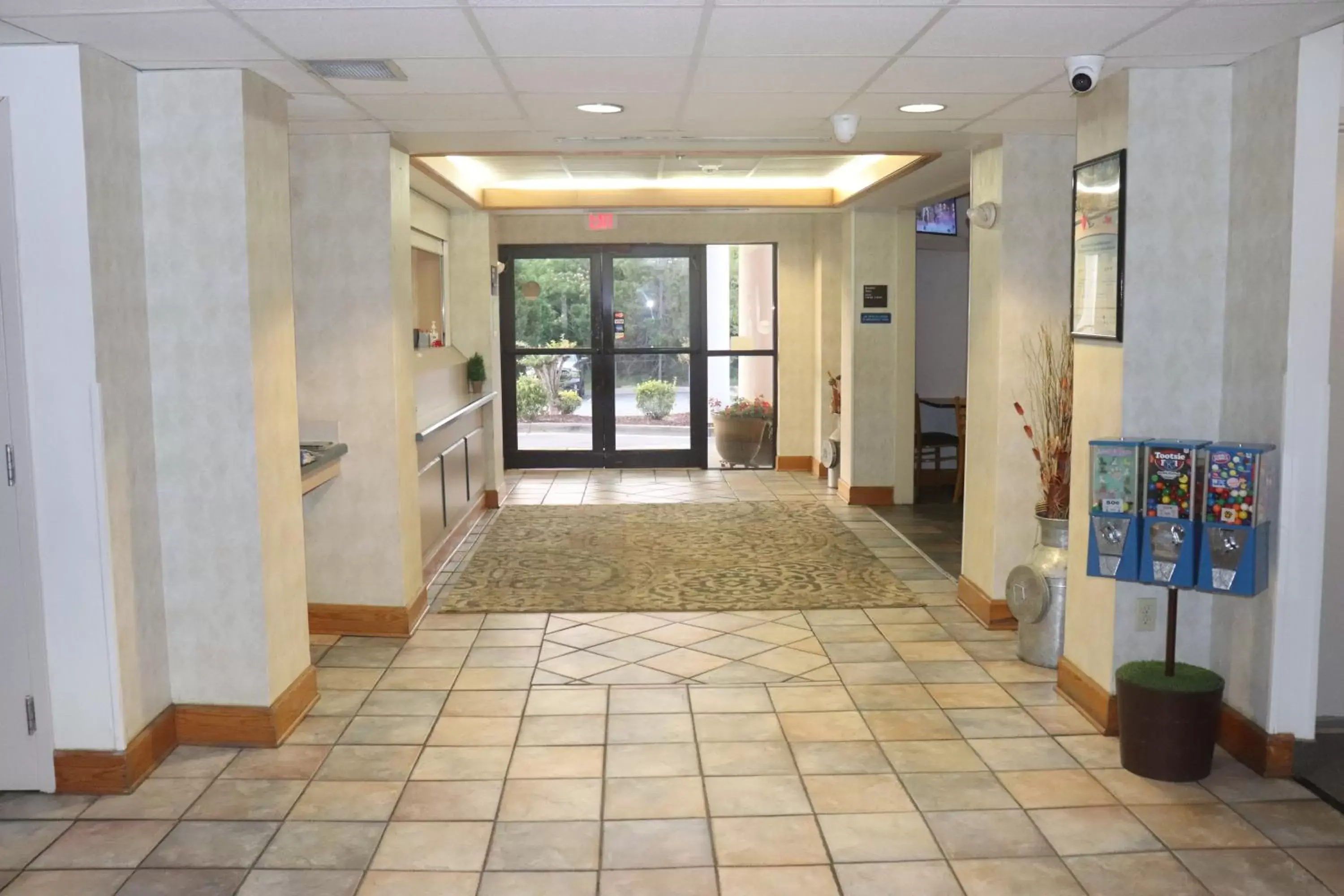 Property building, Lobby/Reception in Howard Johnson by Wyndham Tifton