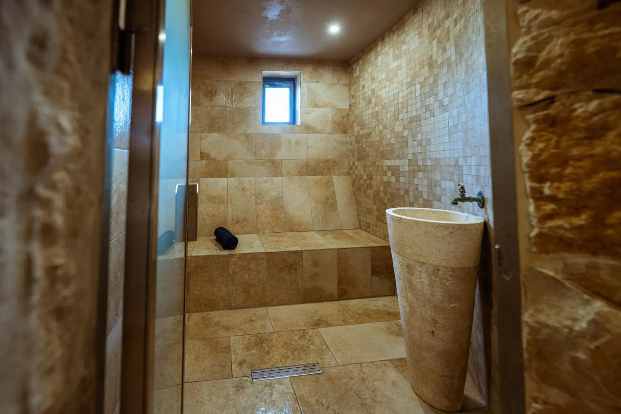 Spa and wellness centre/facilities, Bathroom in Mulberries