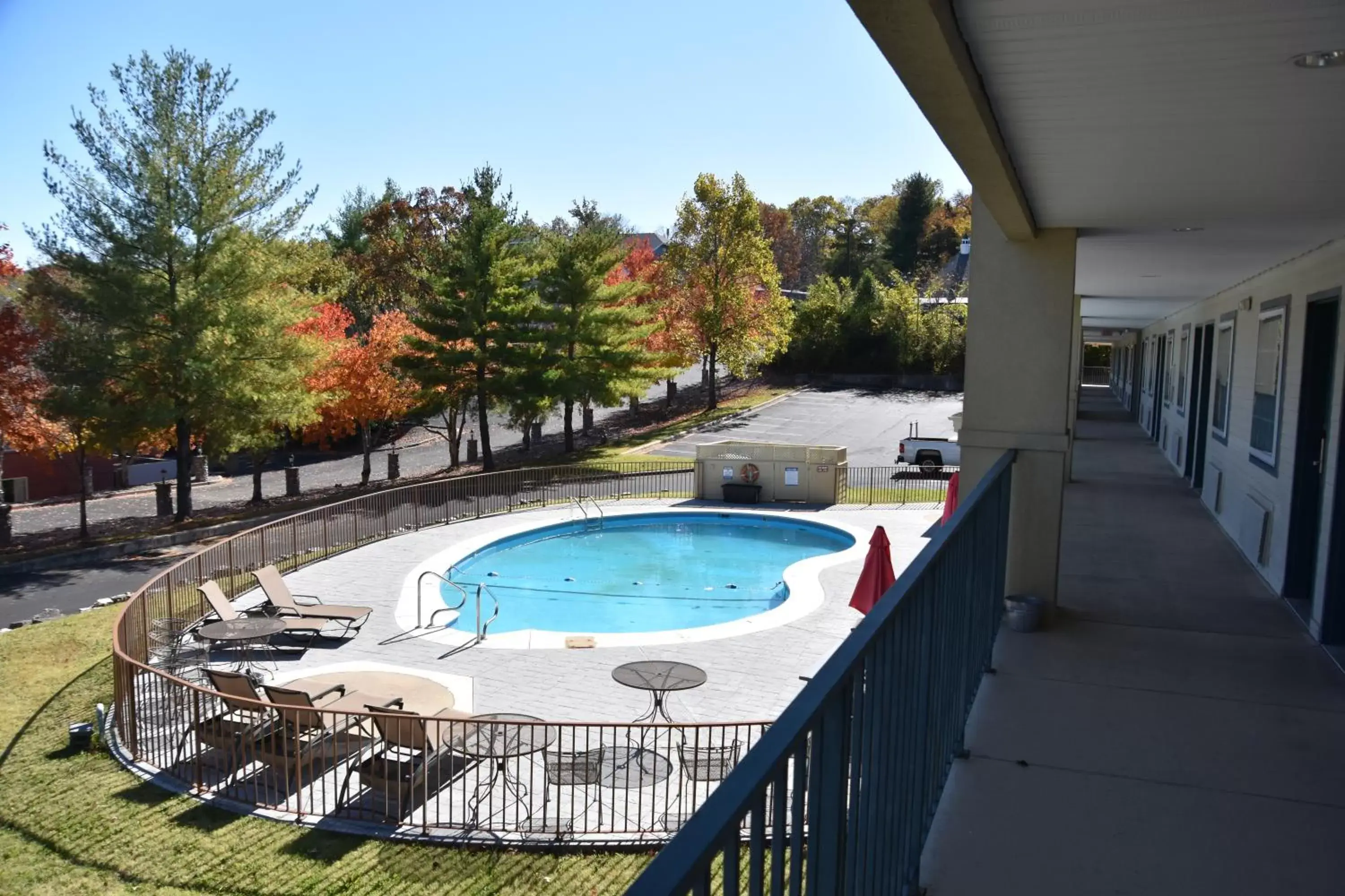 Swimming pool, Pool View in Docker's Inn