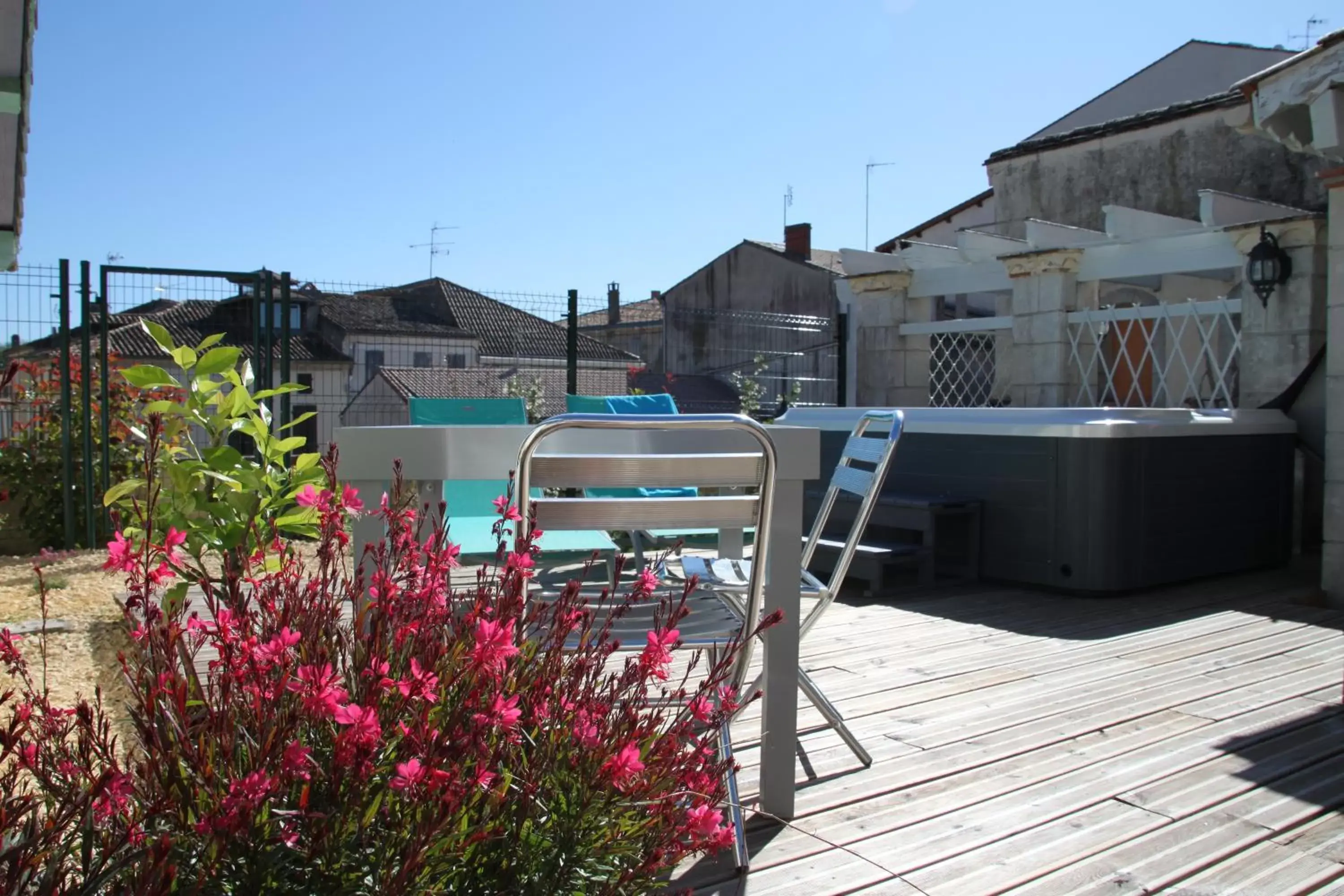 Balcony/Terrace in La Maison DUFFOUR chambres d'hôtes avec Petit Déjeuner