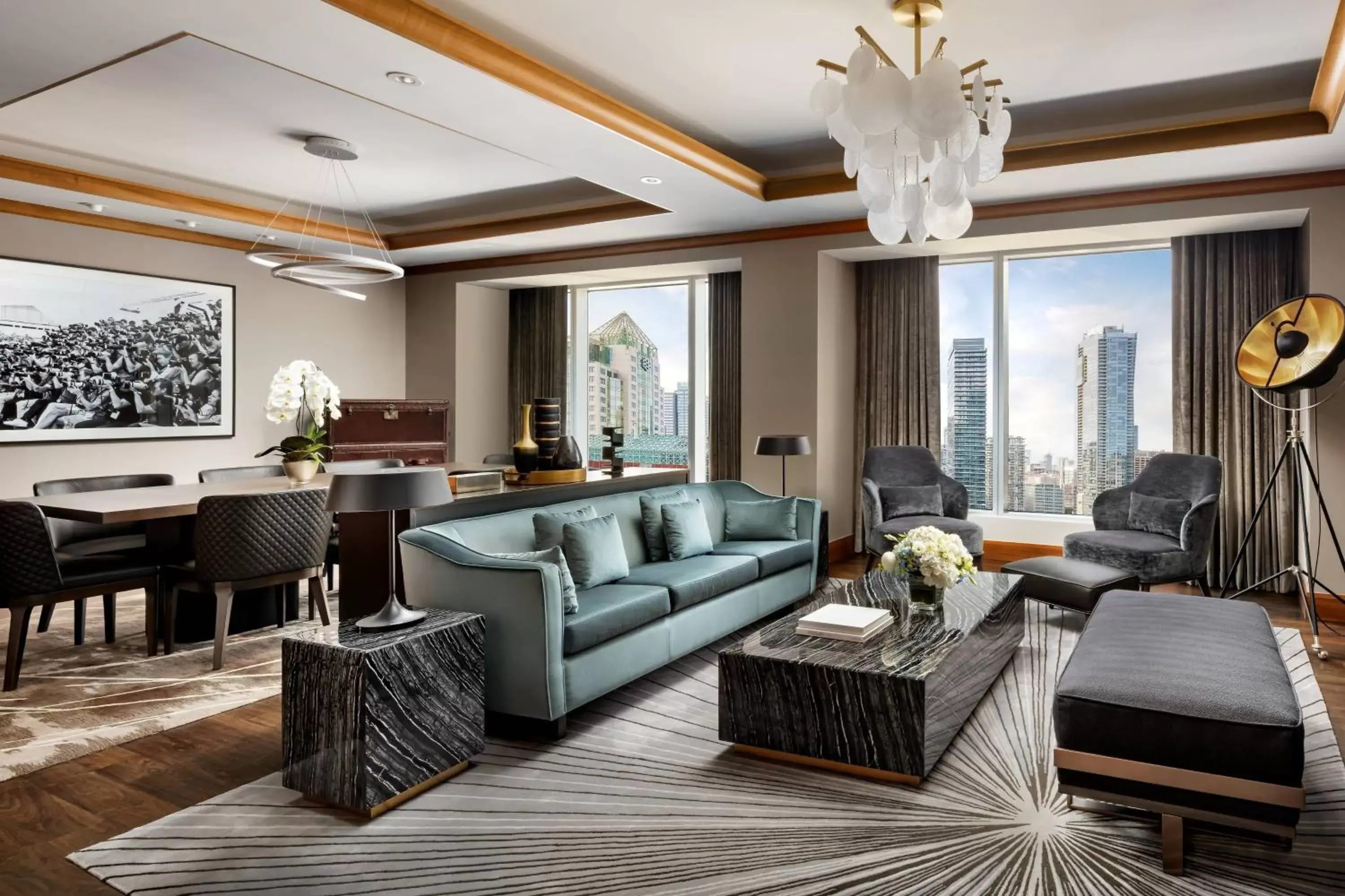 Living room, Seating Area in The Ritz-Carlton, Toronto