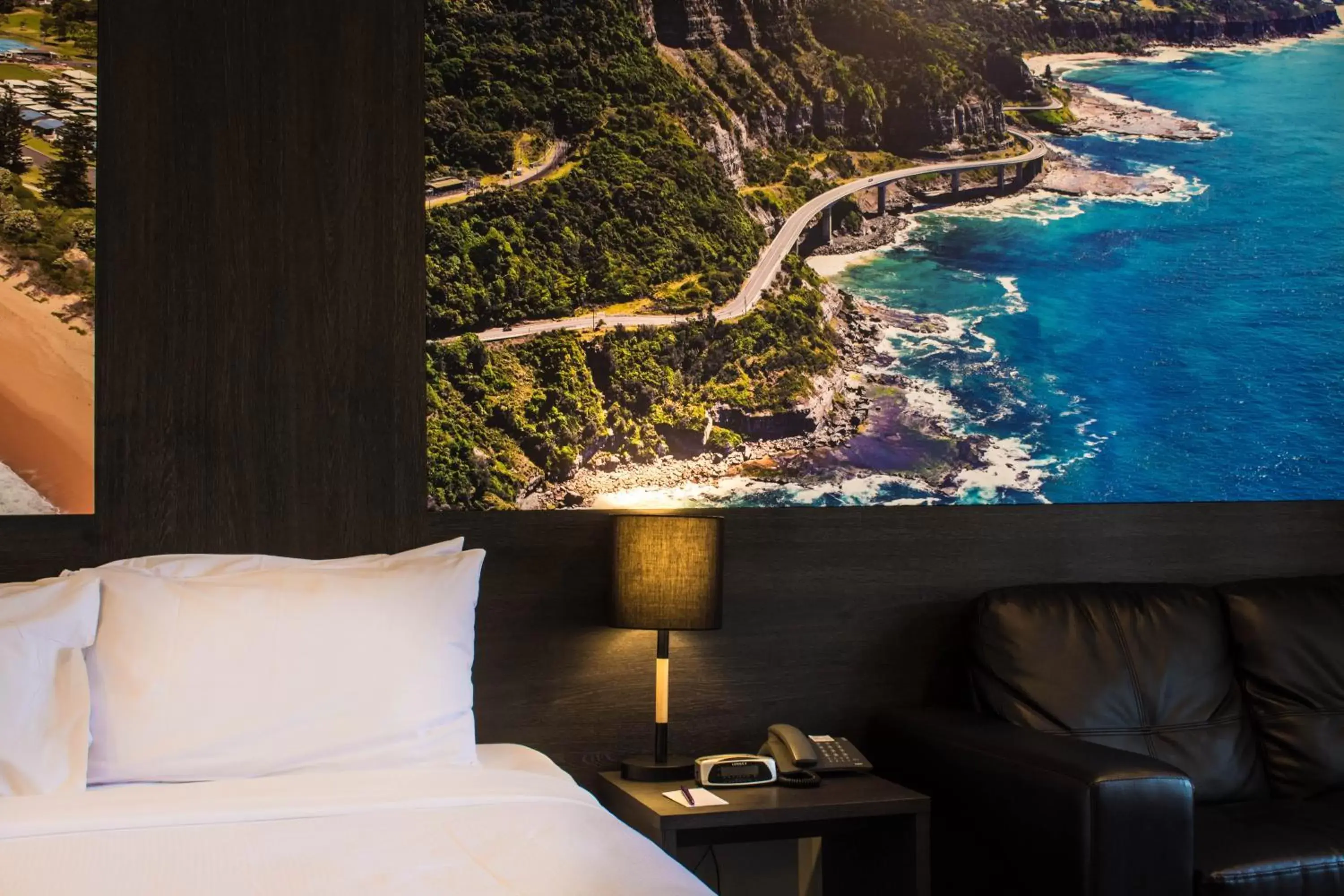 Standard King Room - single occupancy in Mercure Gerringong Resort Standard King Room - single occupancy in Mercure Gerringong Resort