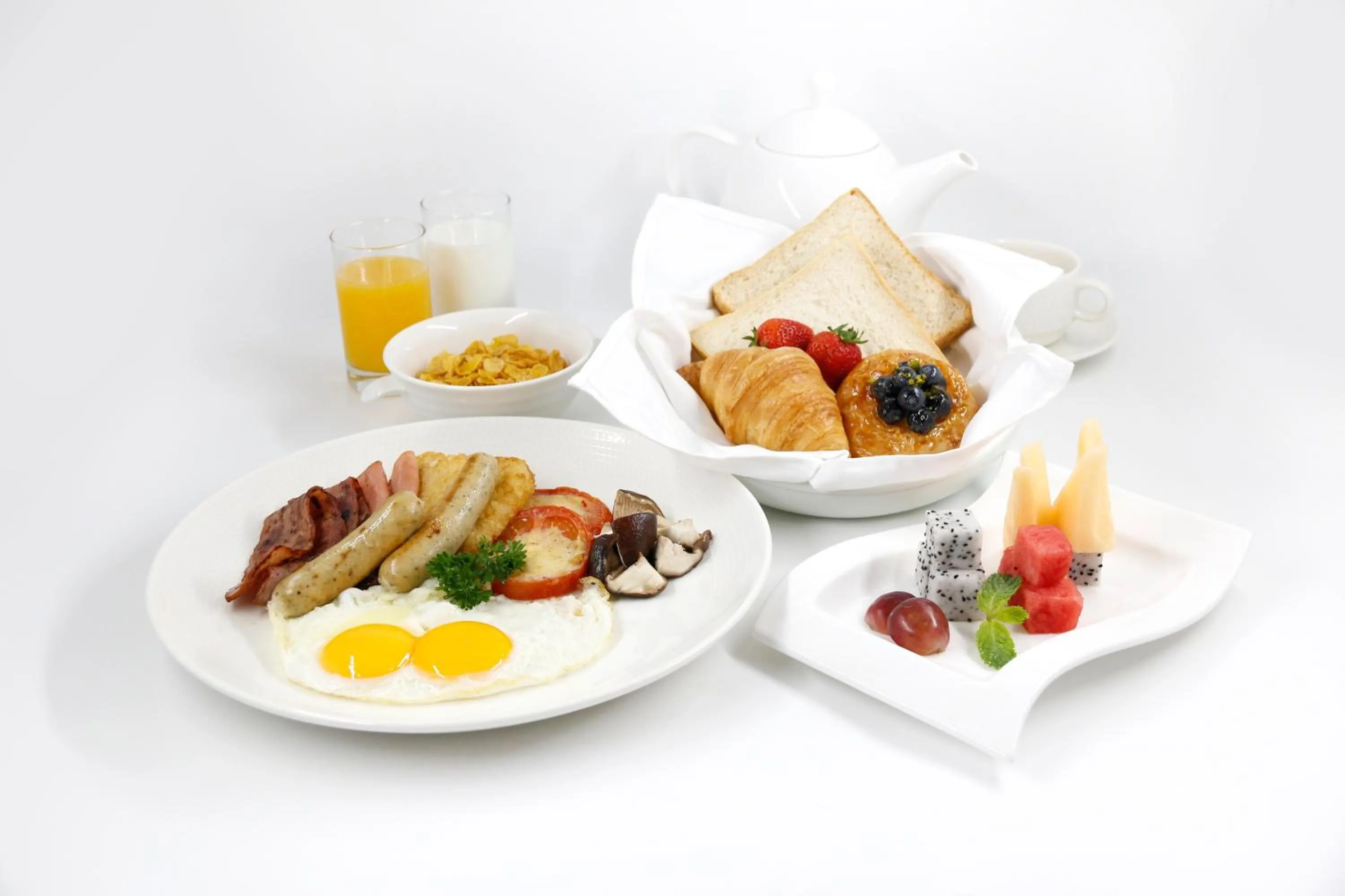 Breakfast in Crowne Plaza Fuzhou South by IHG