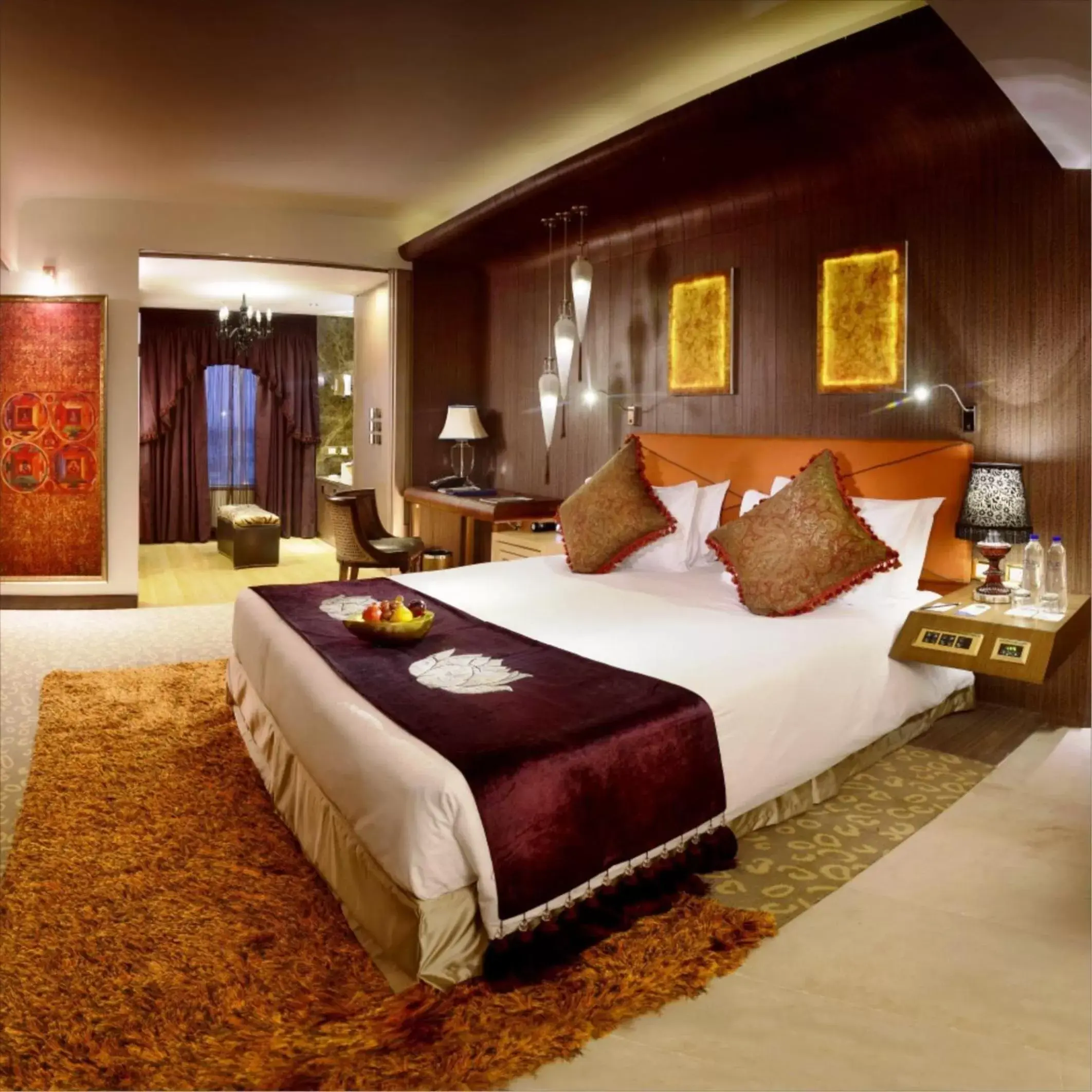 Bed in Radisson Blu Hotel MBD Ludhiana